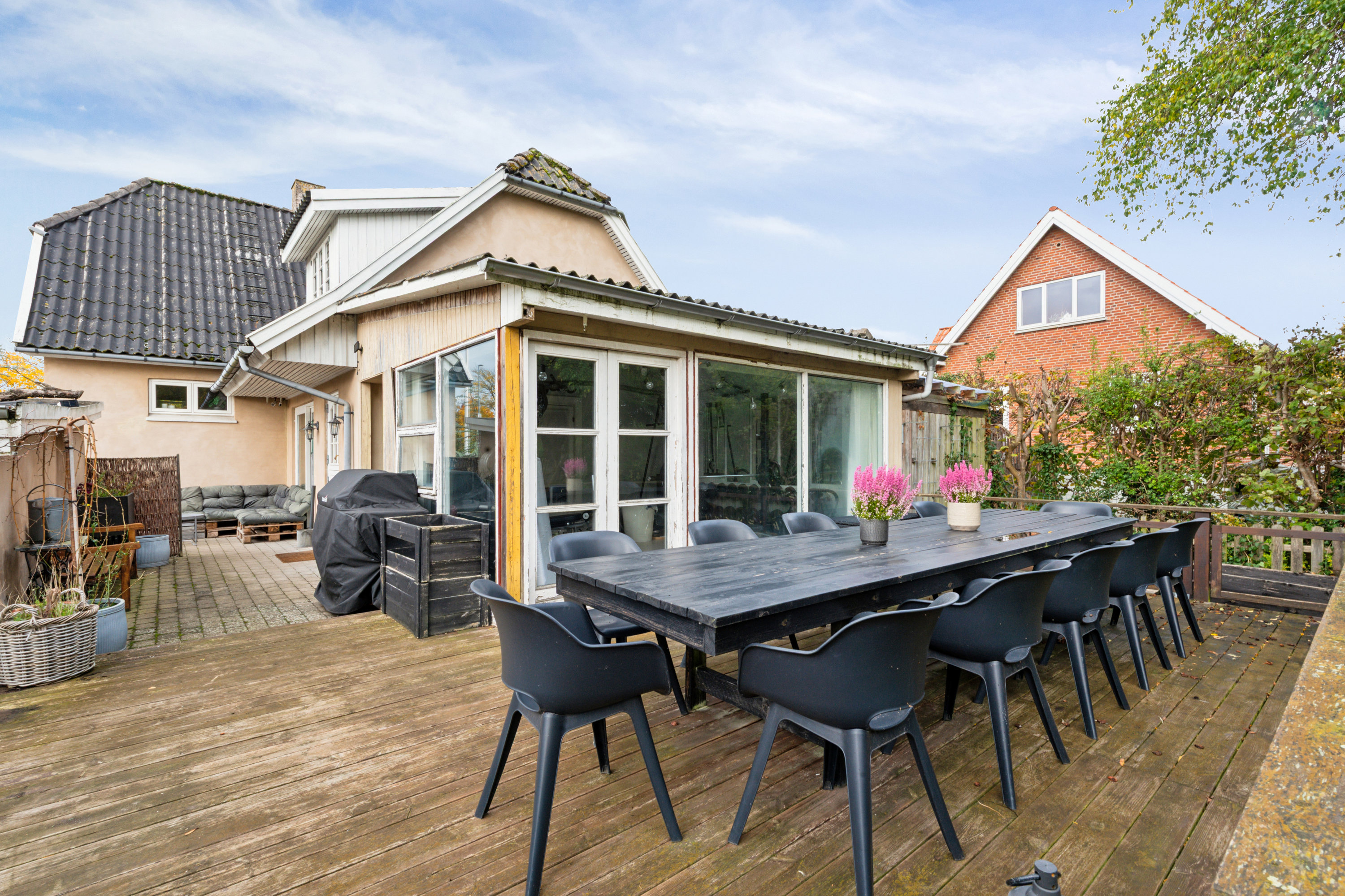 Fremhævet ejendommen billede i fuldskærmstilstand. Billede af Karlslunde Landevej 17, 2690 Karlslunde