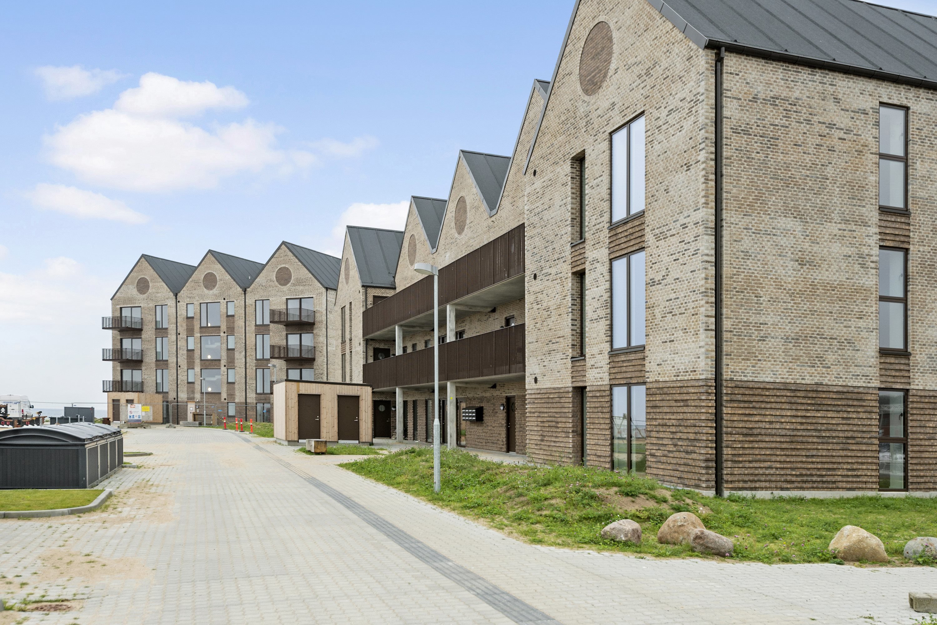 Fremhævet  billede i fuldskærmstilstand. Billede af Færgebyen 38, 1. 3., Hou, 8300 Odder