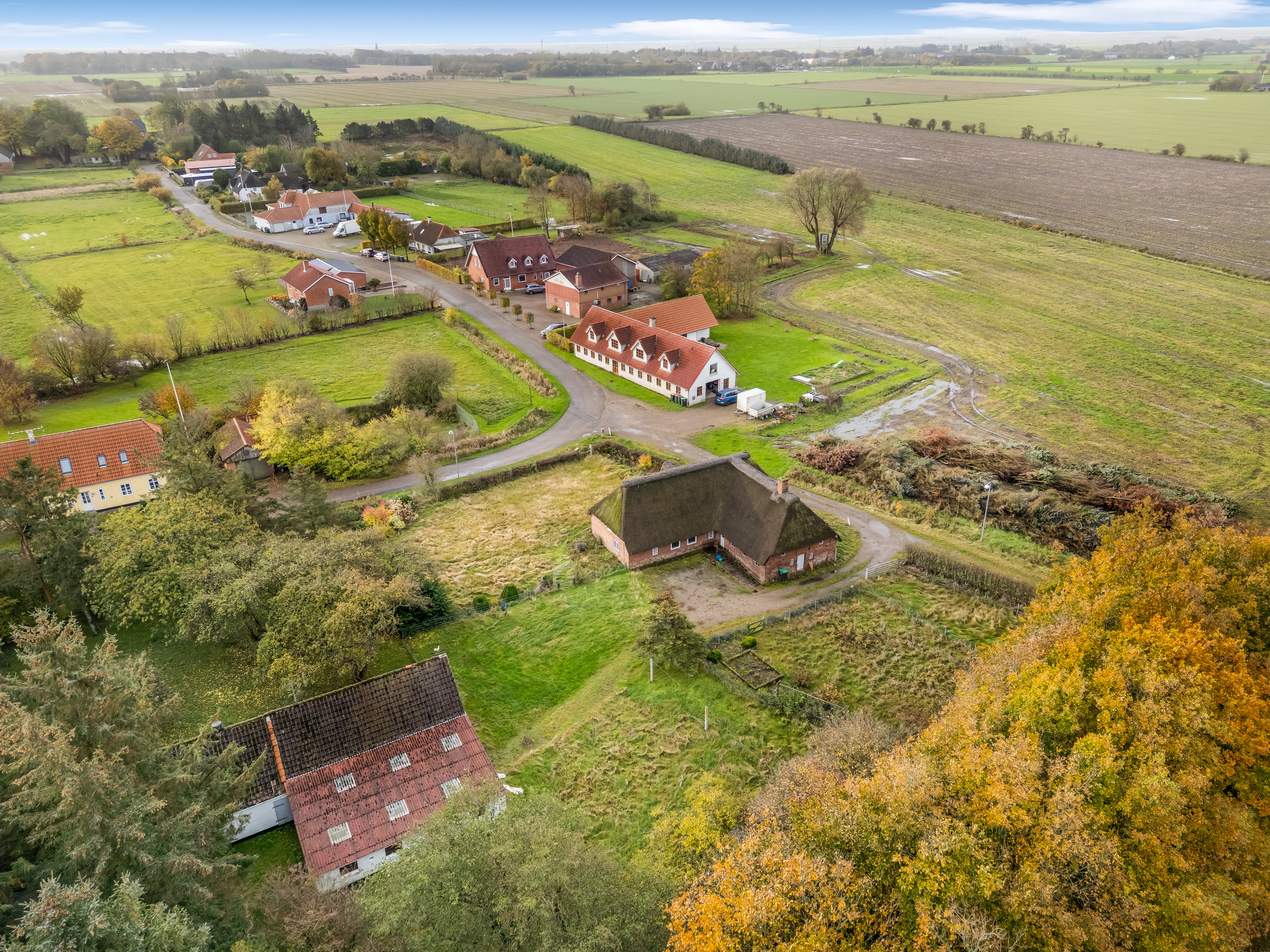 Fremhævet luftfoto billede i fuldskærmstilstand. Billede af Kristine Svendsvej 1, Gallehus, 6270 Tønder