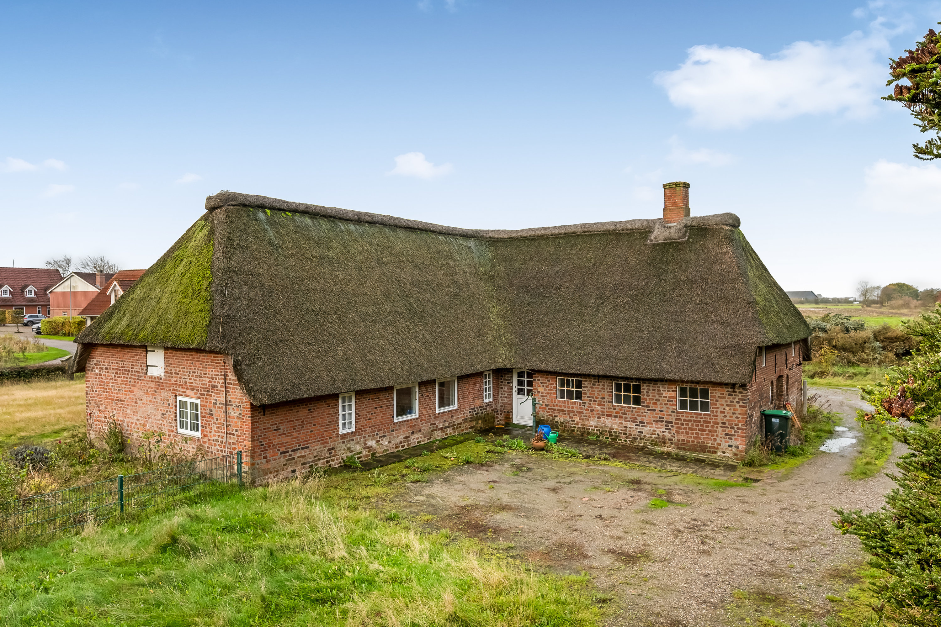 Fremhævet facade billede i fuldskærmstilstand. Billede af Kristine Svendsvej 1, Gallehus, 6270 Tønder
