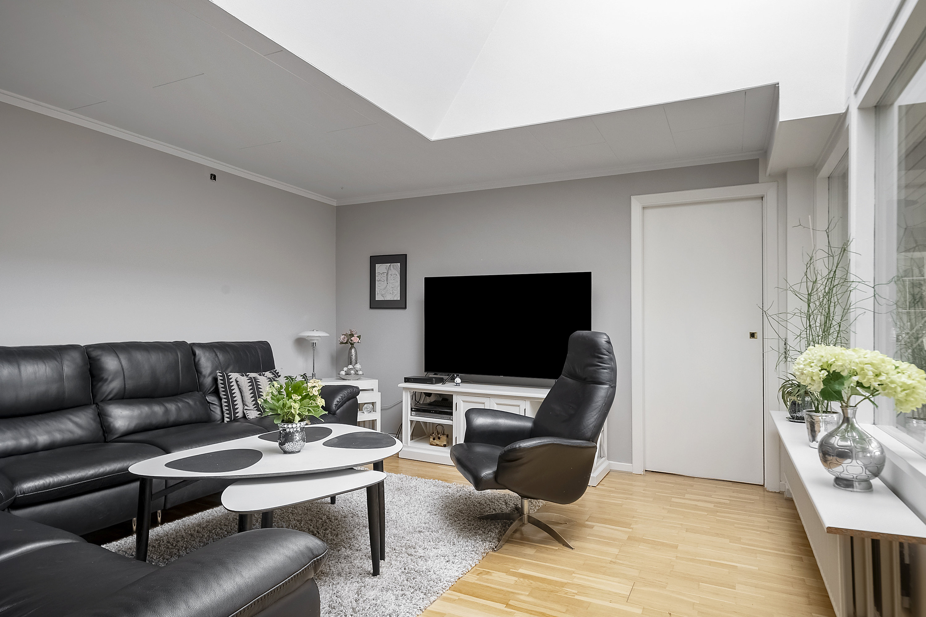 Fremhævet stue billede i fuldskærmstilstand. Billede af Kolt Kirkevej 39, Kolt, 8361 Hasselager