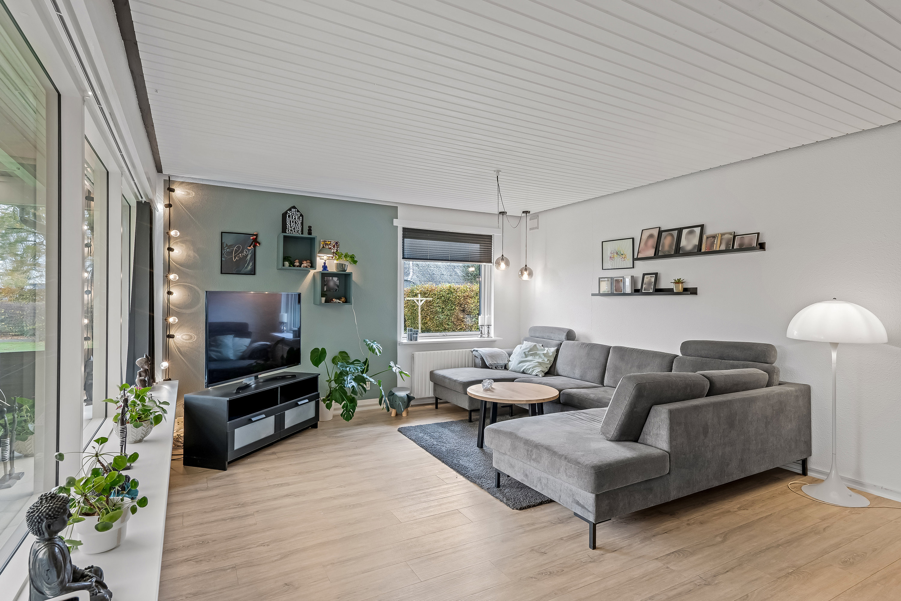 Fremhævet stue billede i fuldskærmstilstand. Billede af Søndervej 3, Abild, 6270 Tønder