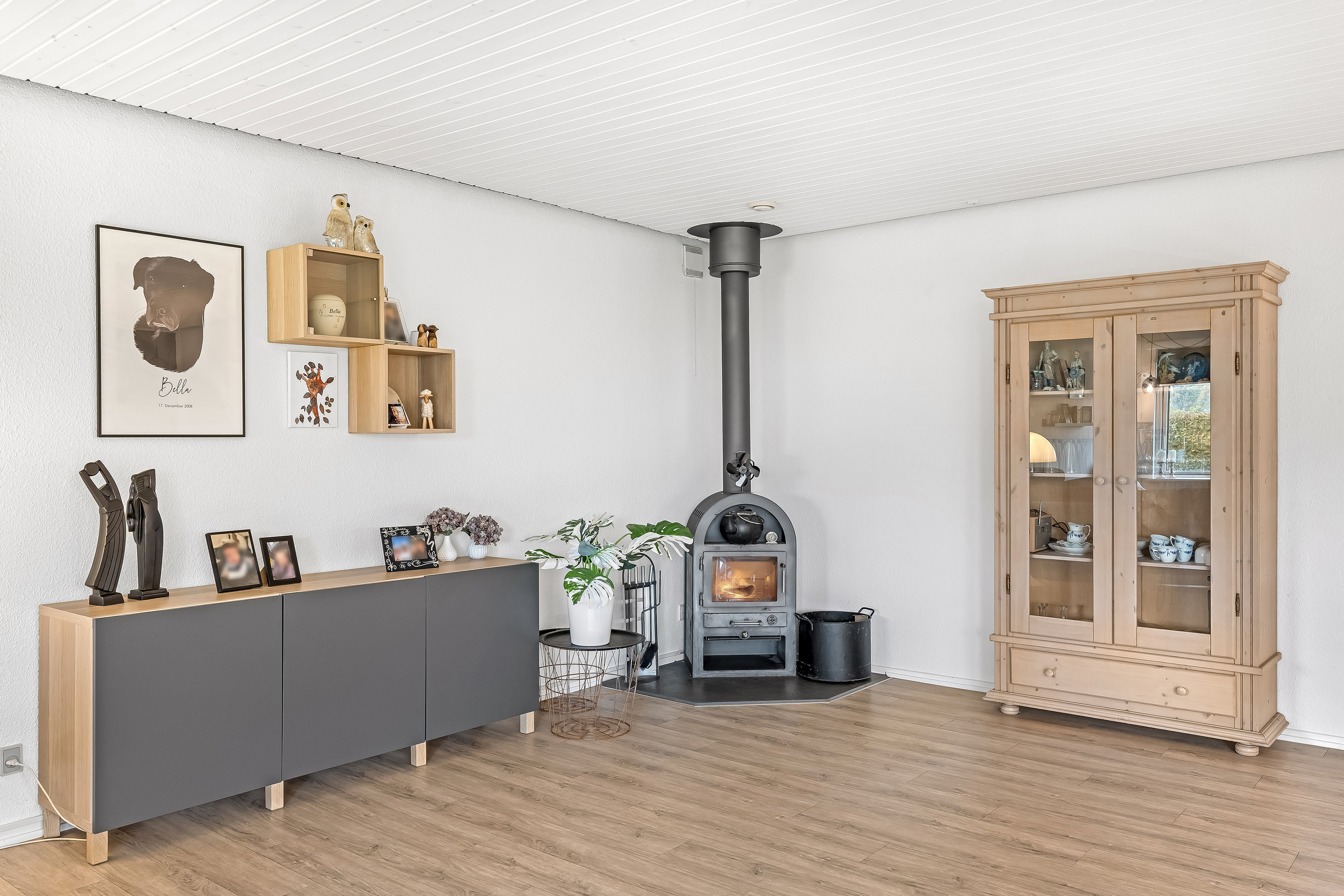 Fremhævet stue billede i fuldskærmstilstand. Billede af Søndervej 3, Abild, 6270 Tønder