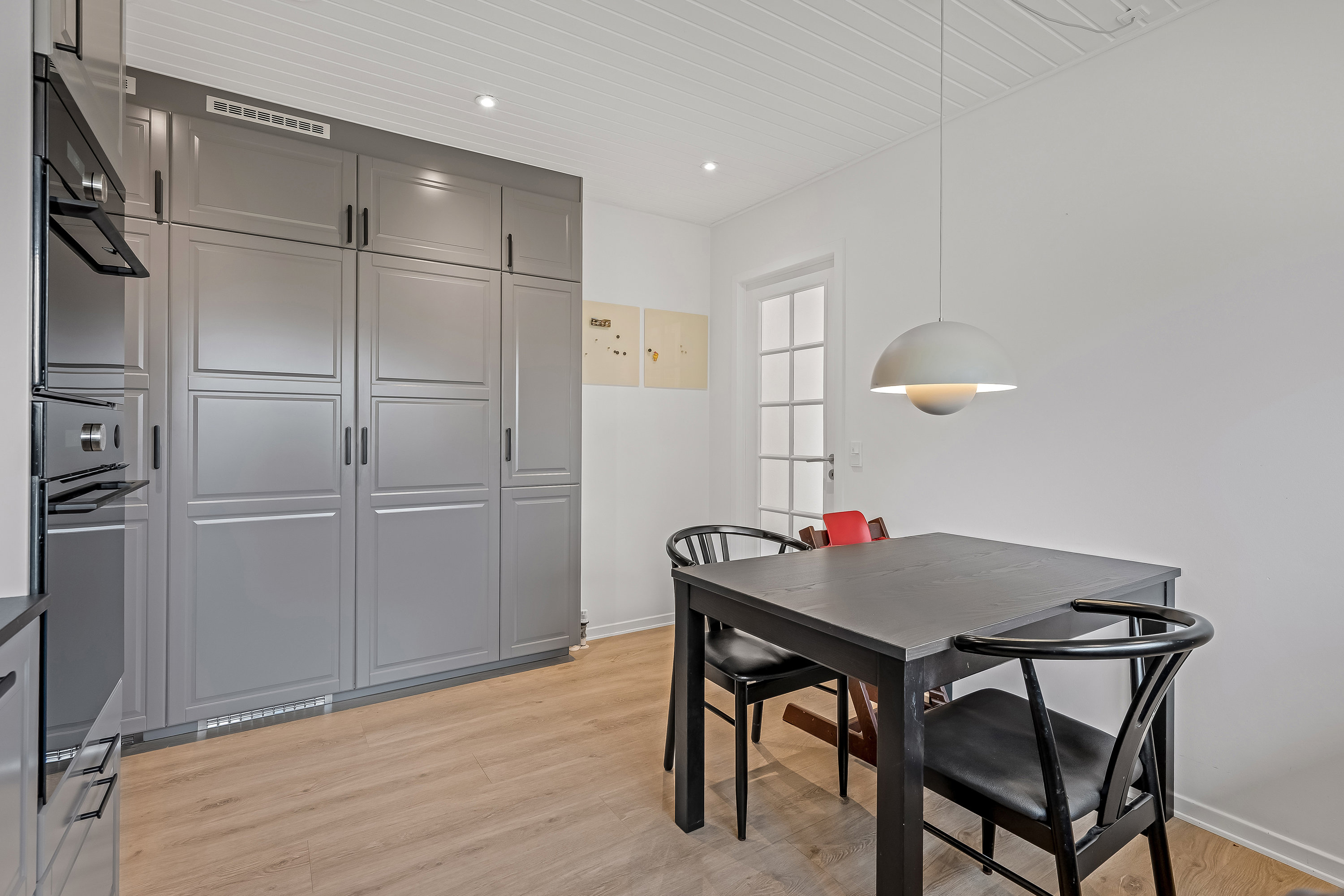 Fremhævet stue billede i fuldskærmstilstand. Billede af Søndervej 3, Abild, 6270 Tønder