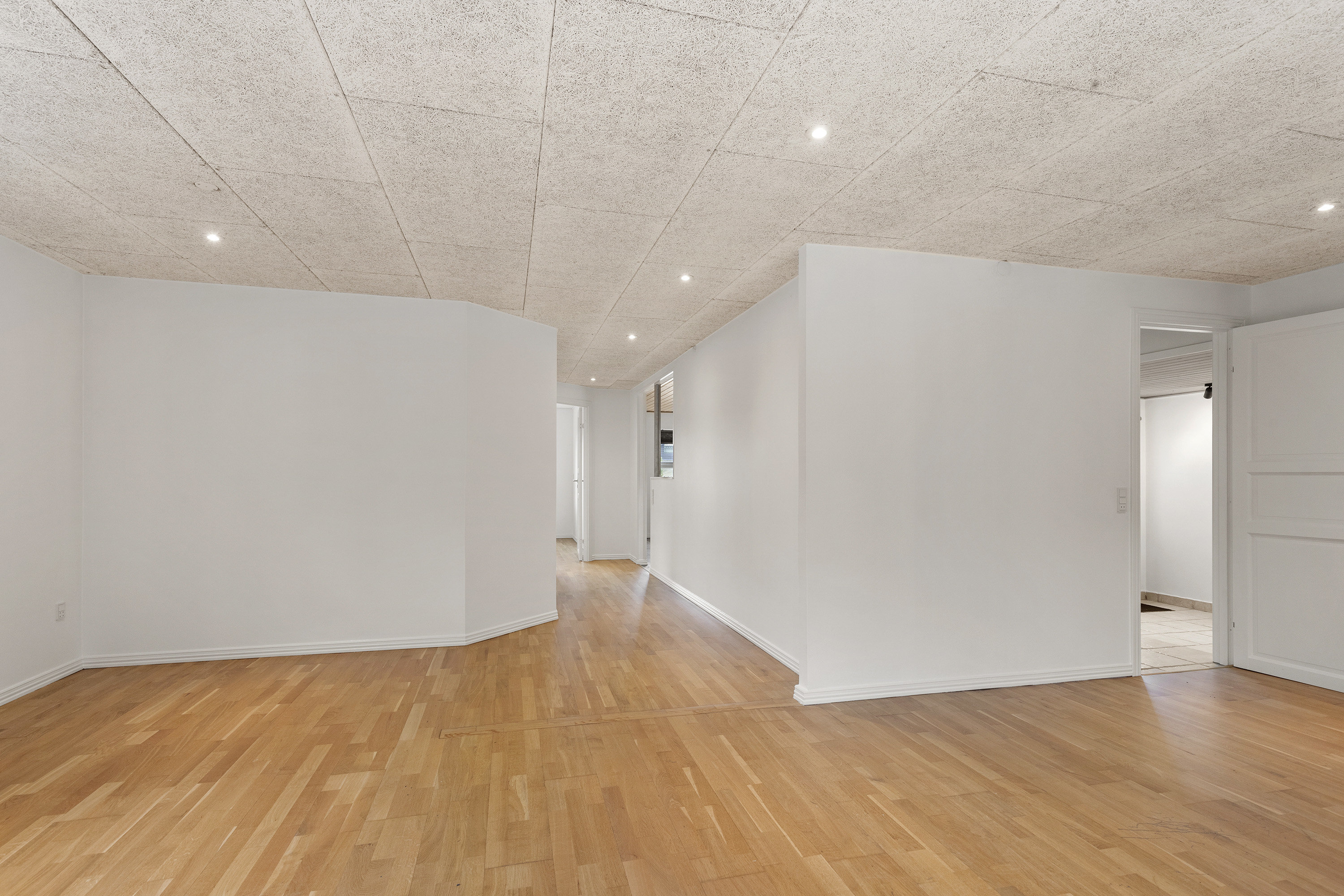 Fremhævet stue billede i fuldskærmstilstand. Billede af Vintervænget 8, 9700 Brønderslev