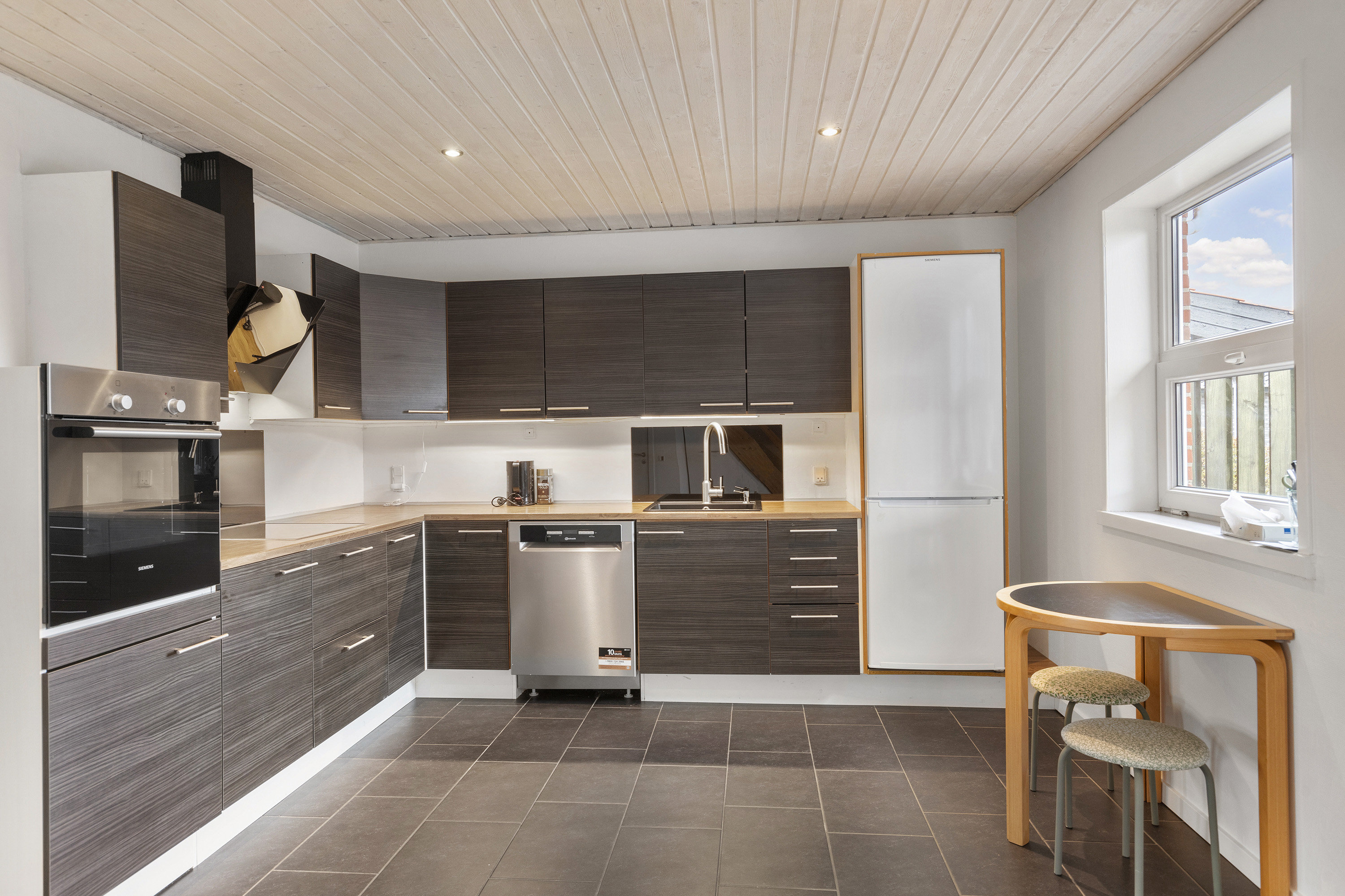 Miniaturebillede 1: køkken. Billede af Otto Mallings Kvarter 25, 9700 Brønderslev