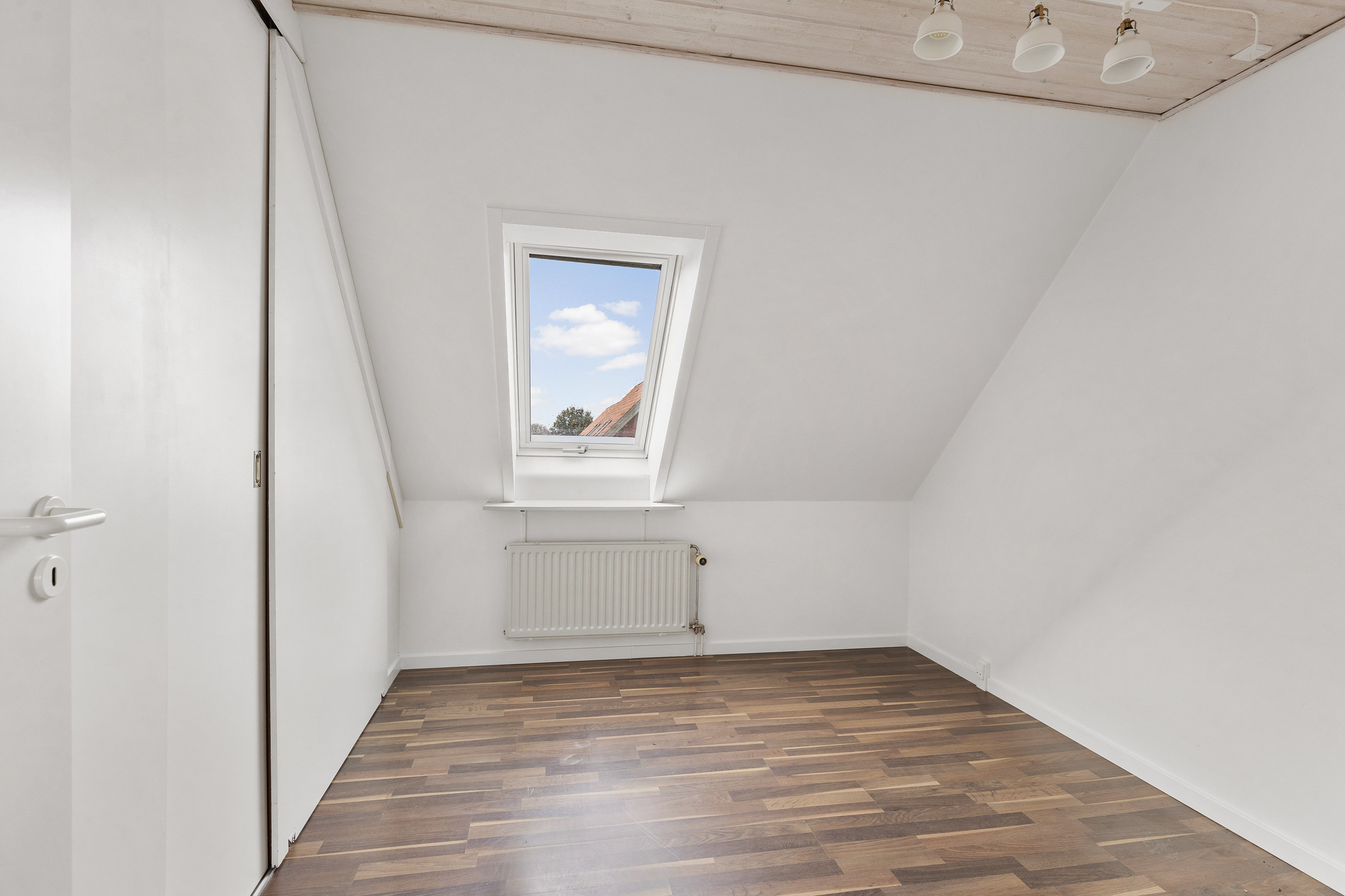 Fremhævet værelse billede i fuldskærmstilstand. Billede af Otto Mallings Kvarter 25, 9700 Brønderslev