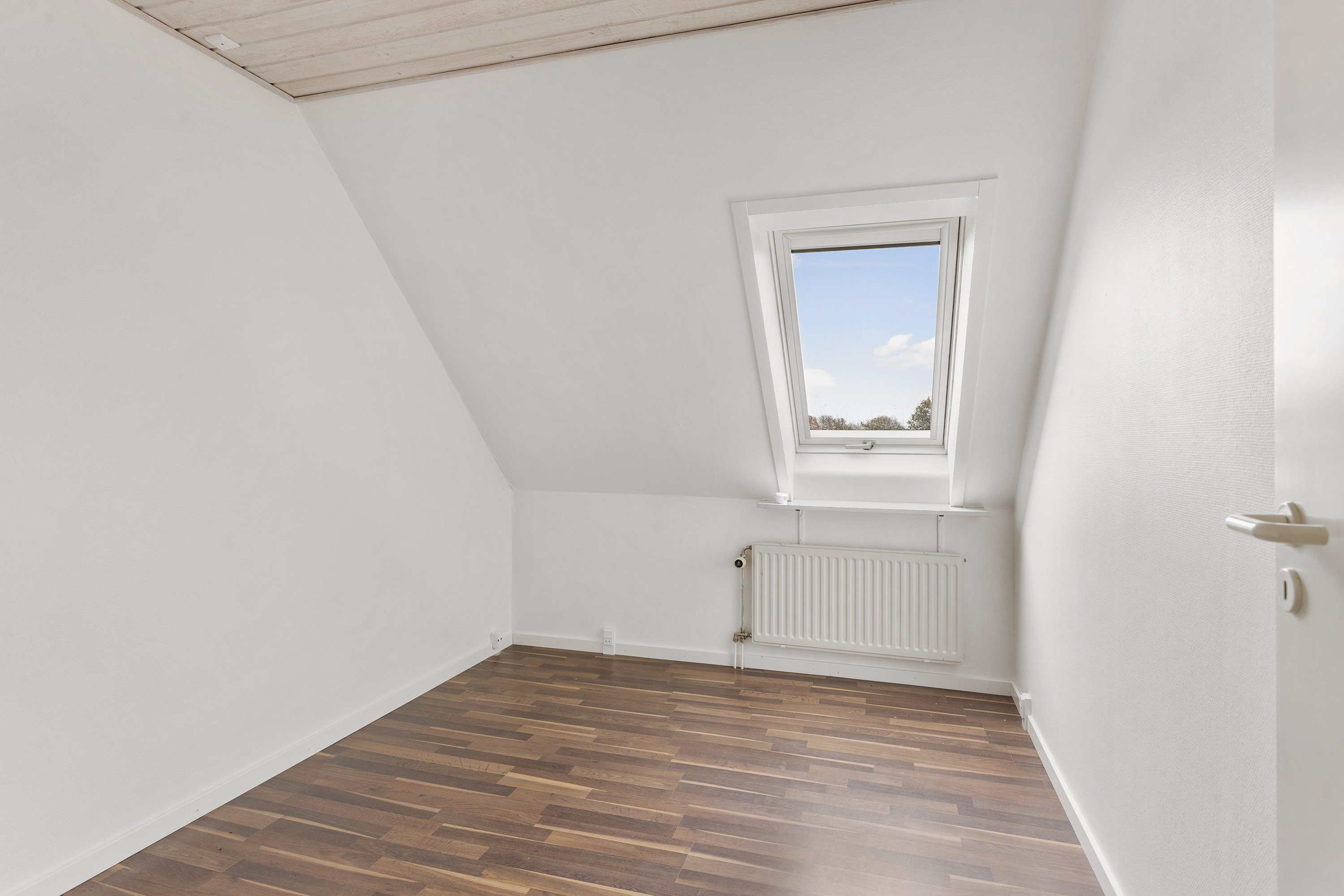 Fremhævet værelse billede i fuldskærmstilstand. Billede af Otto Mallings Kvarter 25, 9700 Brønderslev