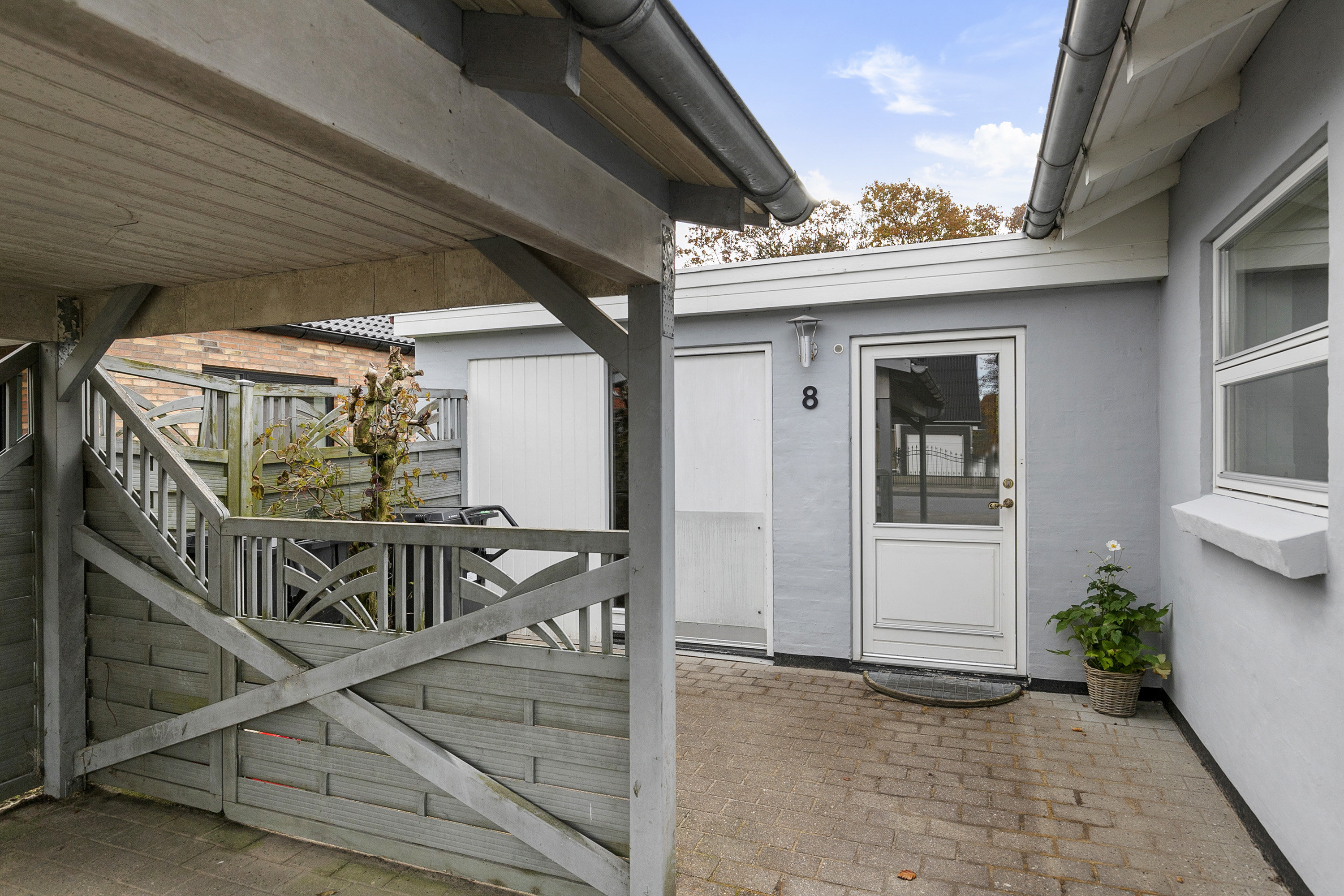 Fremhævet indgang billede i fuldskærmstilstand. Billede af Vintervænget 8, 9700 Brønderslev