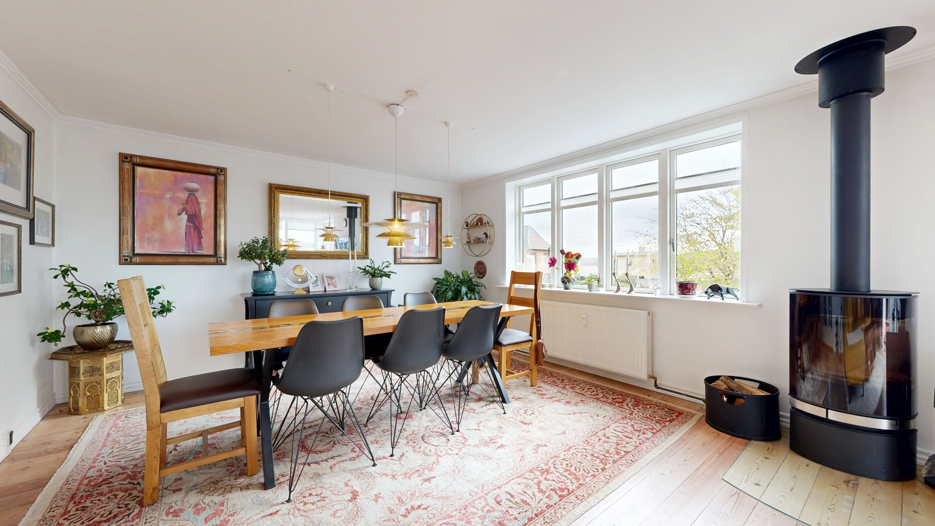 Fremhævet stue billede i fuldskærmstilstand. Billede af Ansvej 55, 1., 8600 Silkeborg