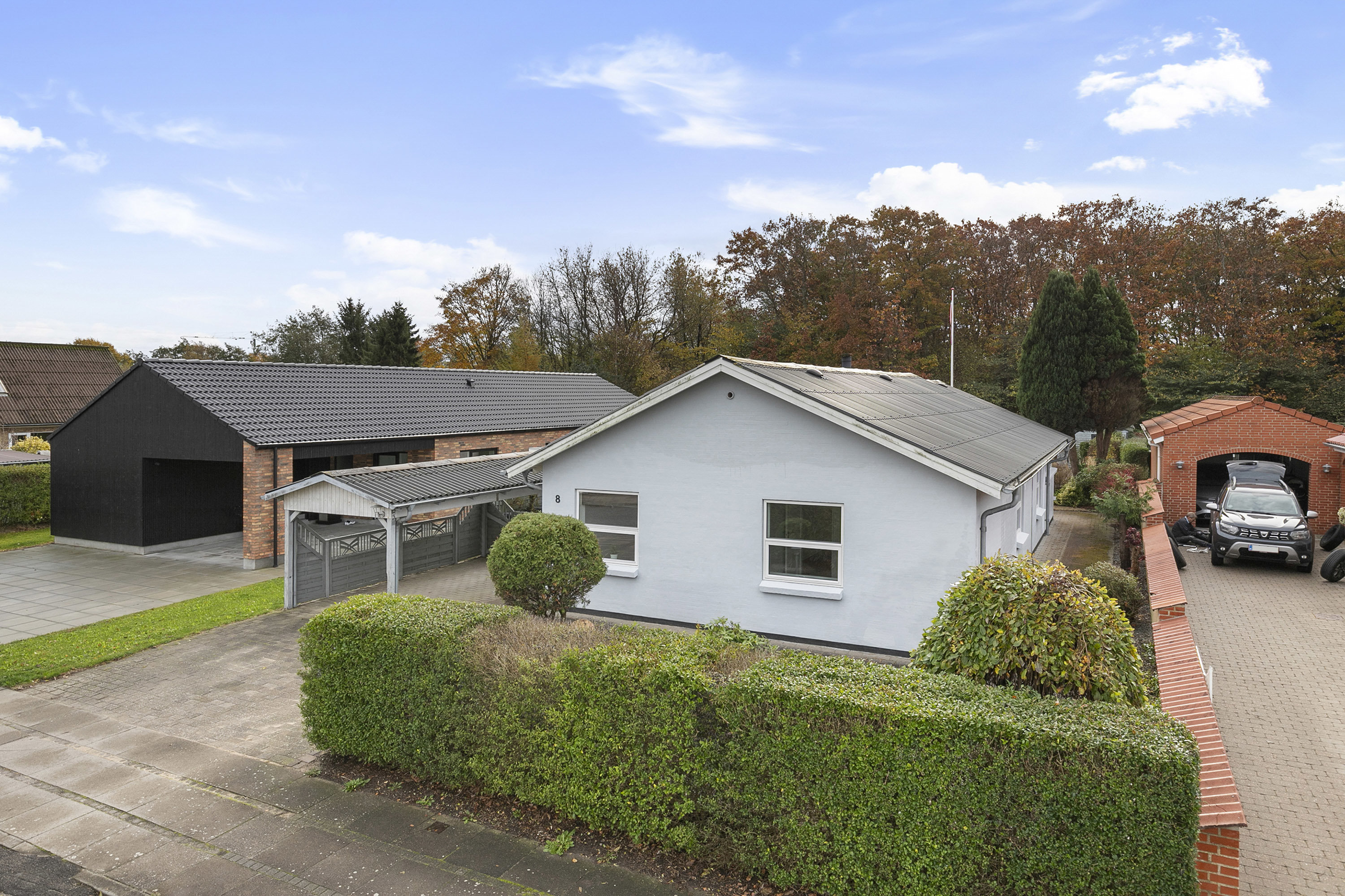 Fremhævet facade billede i fuldskærmstilstand. Billede af Vintervænget 8, 9700 Brønderslev