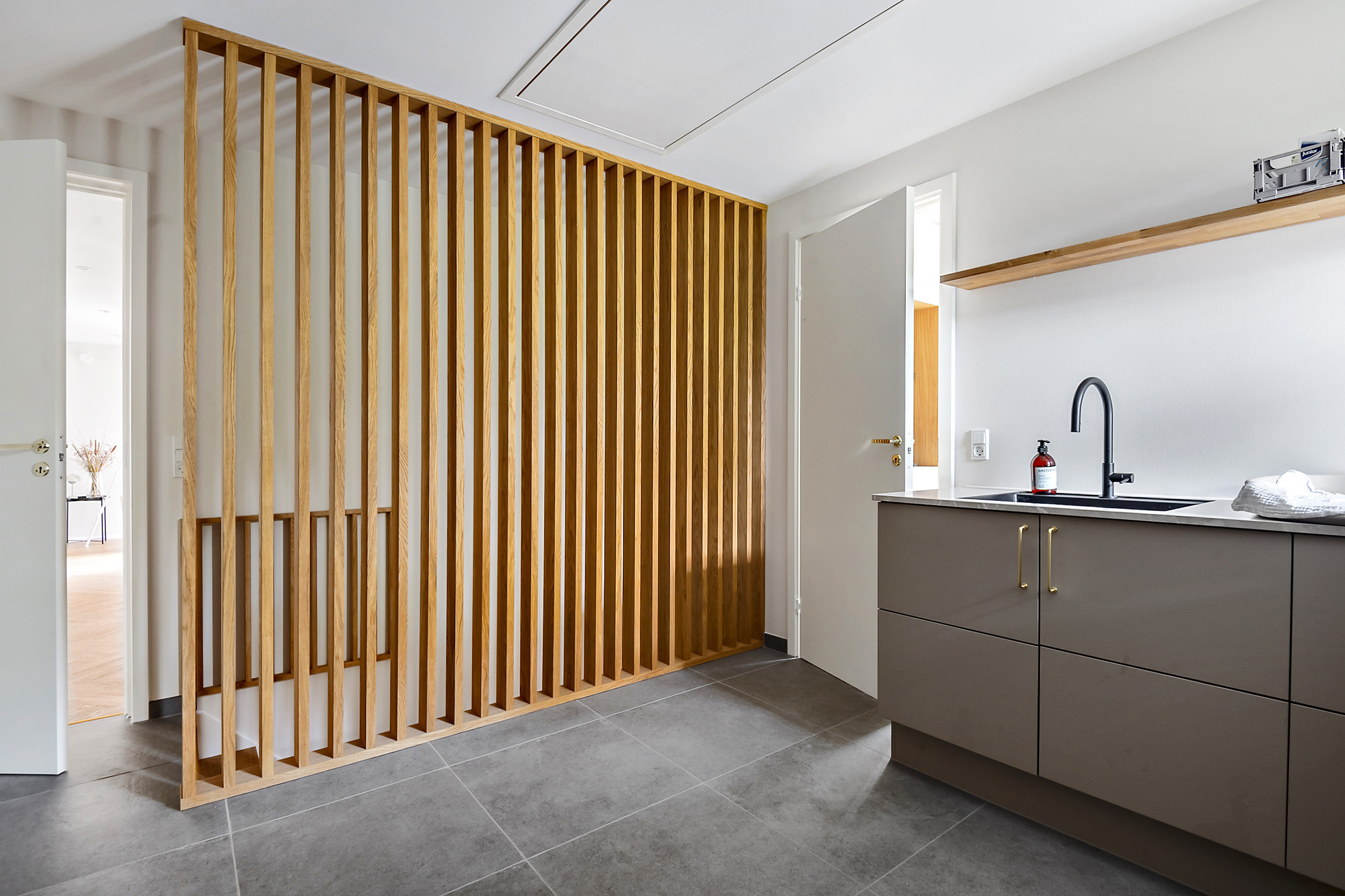 Fremhævet køkken billede i fuldskærmstilstand. Billede af Rosenvænget 45, 6800 Varde