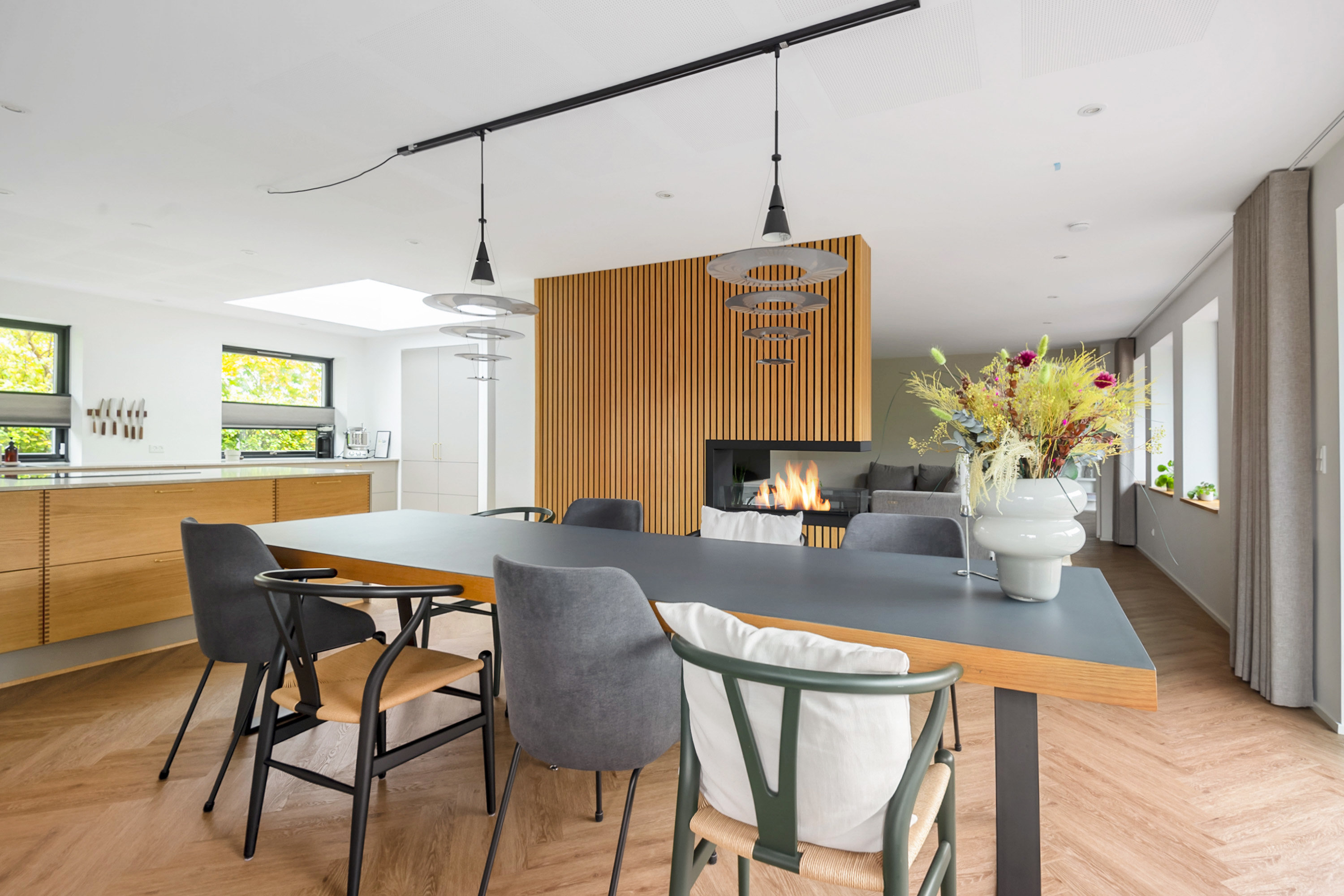 Miniaturebillede 2: spisestue. Billede af Rosenvænget 45, 6800 Varde