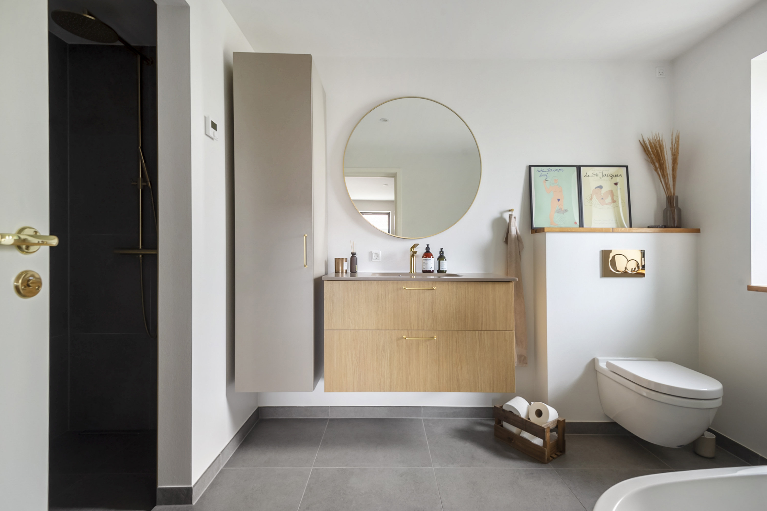 Fremhævet badeværelse billede i fuldskærmstilstand. Billede af Rosenvænget 45, 6800 Varde