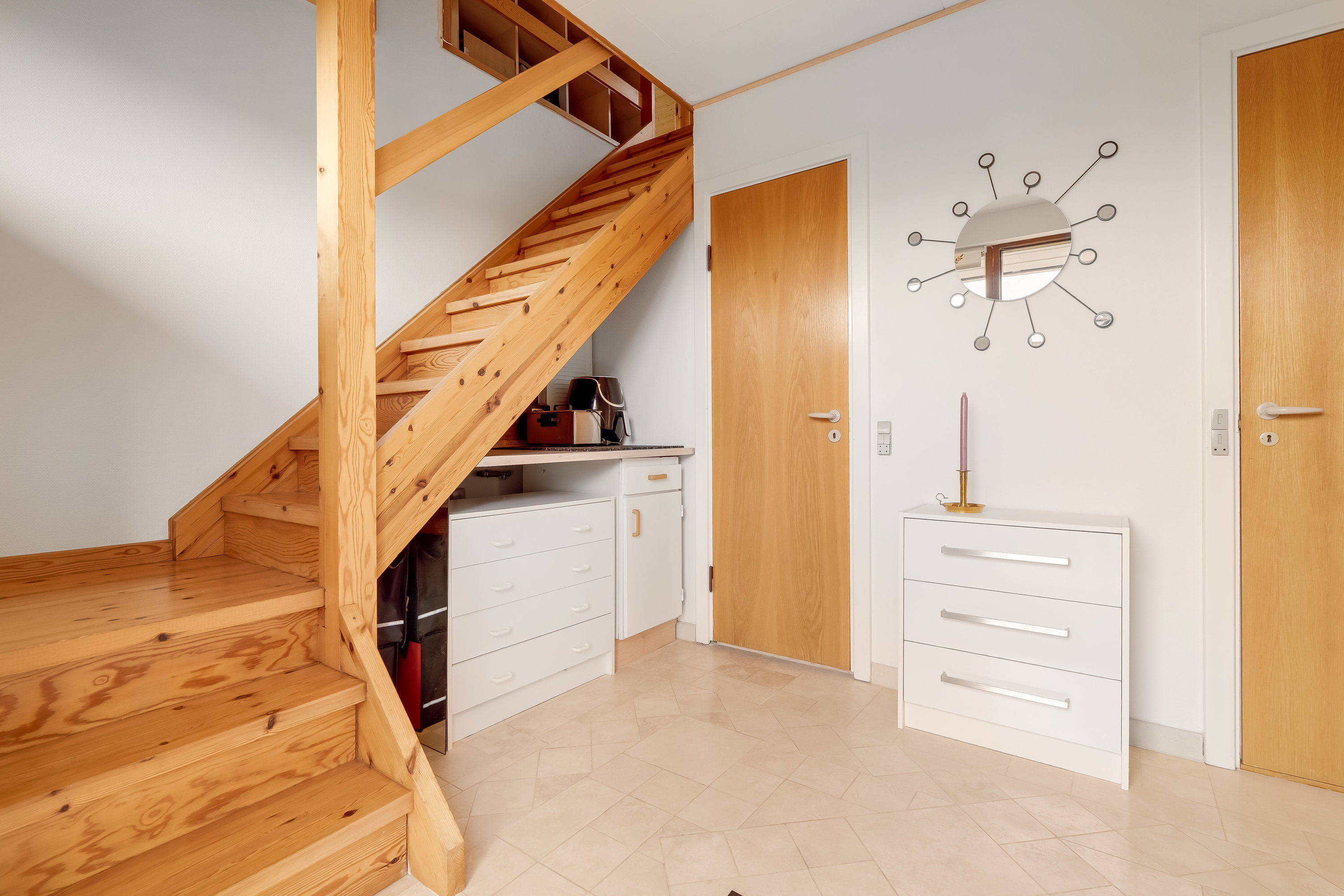 Fremhævet trappe billede i fuldskærmstilstand. Billede af Ålholmparken 54, 3400 Hillerød