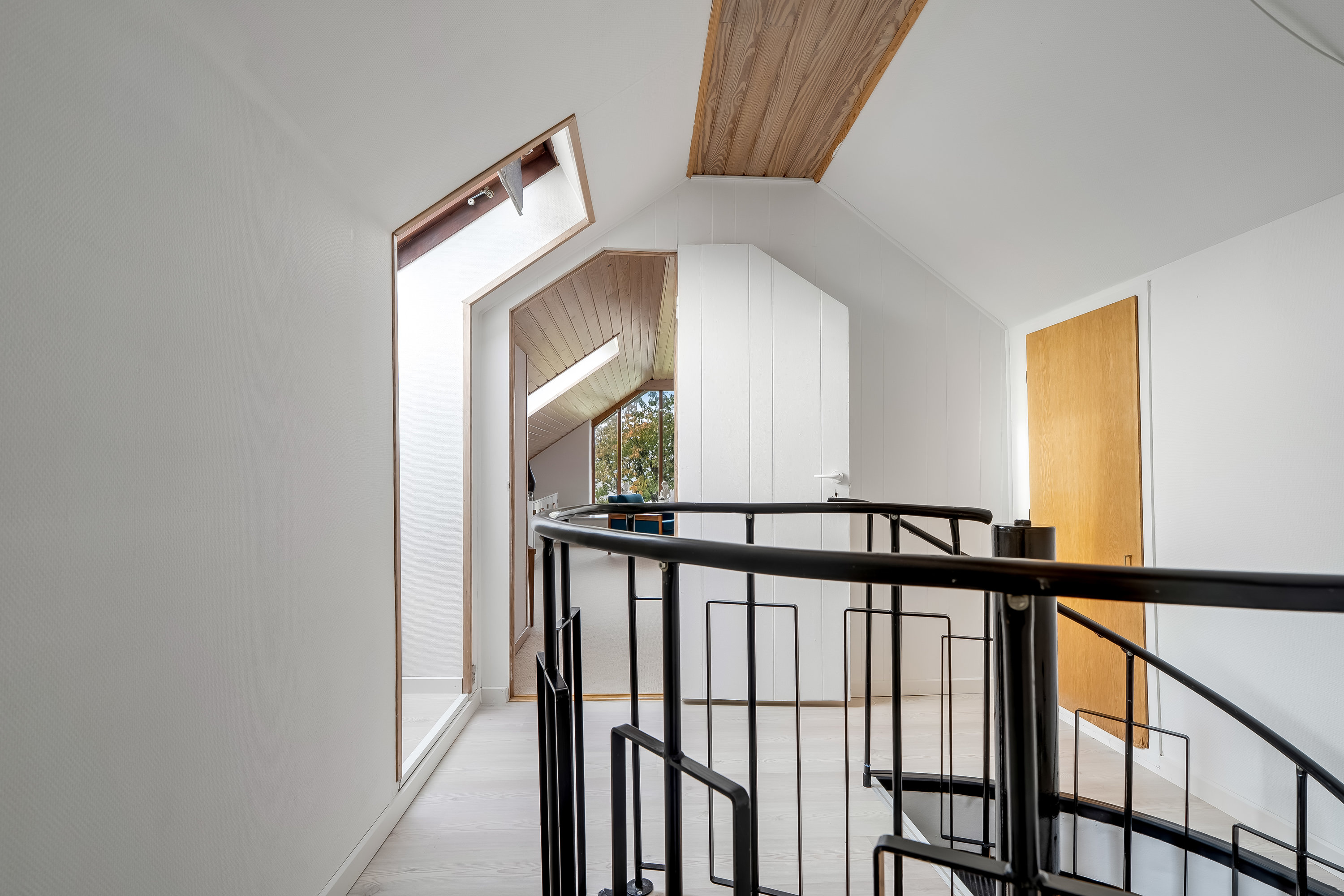 Fremhævet trappe billede i fuldskærmstilstand. Billede af Ålholmparken 54, 3400 Hillerød