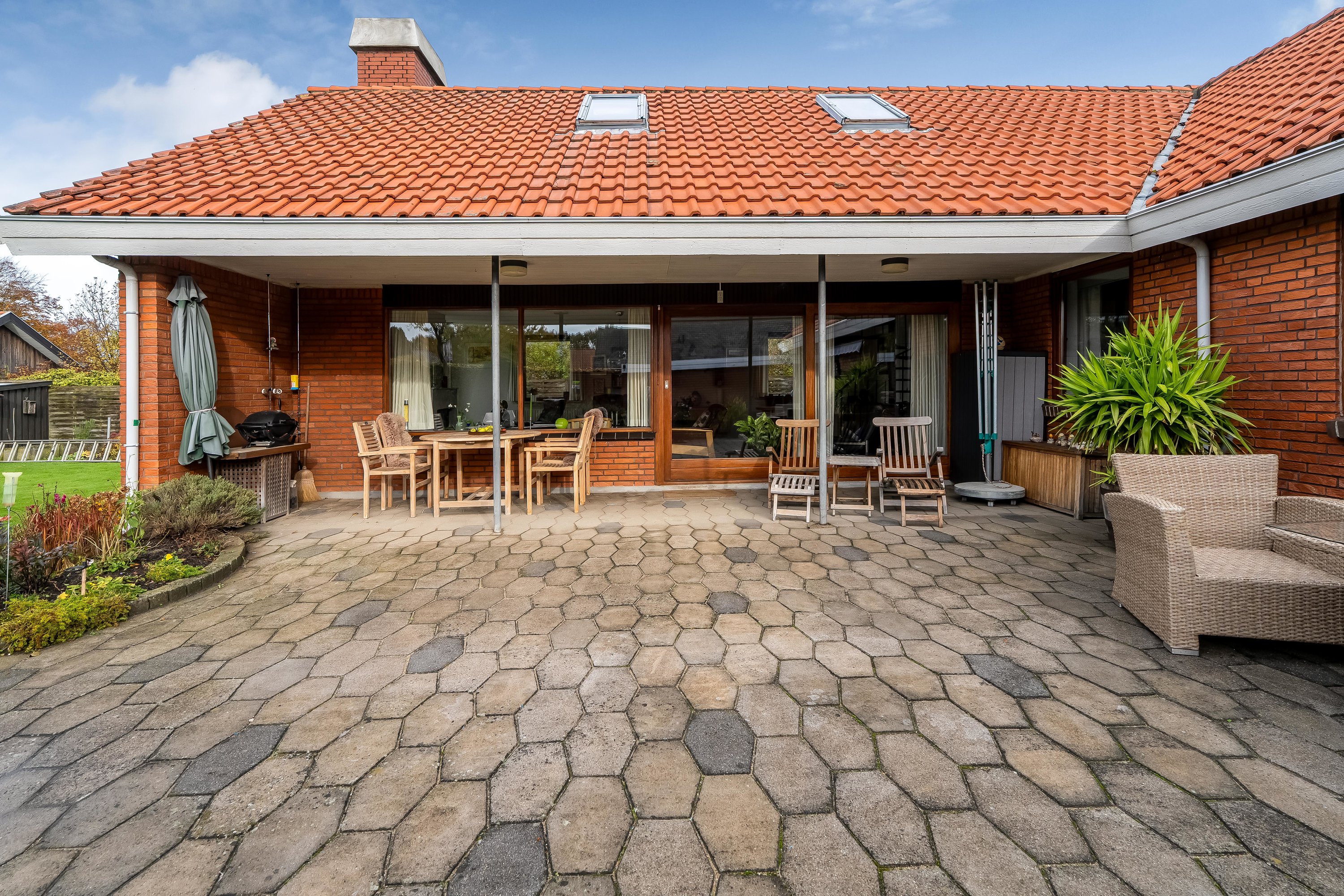 Fremhævet terrasse billede i fuldskærmstilstand. Billede af Ålholmparken 54, 3400 Hillerød