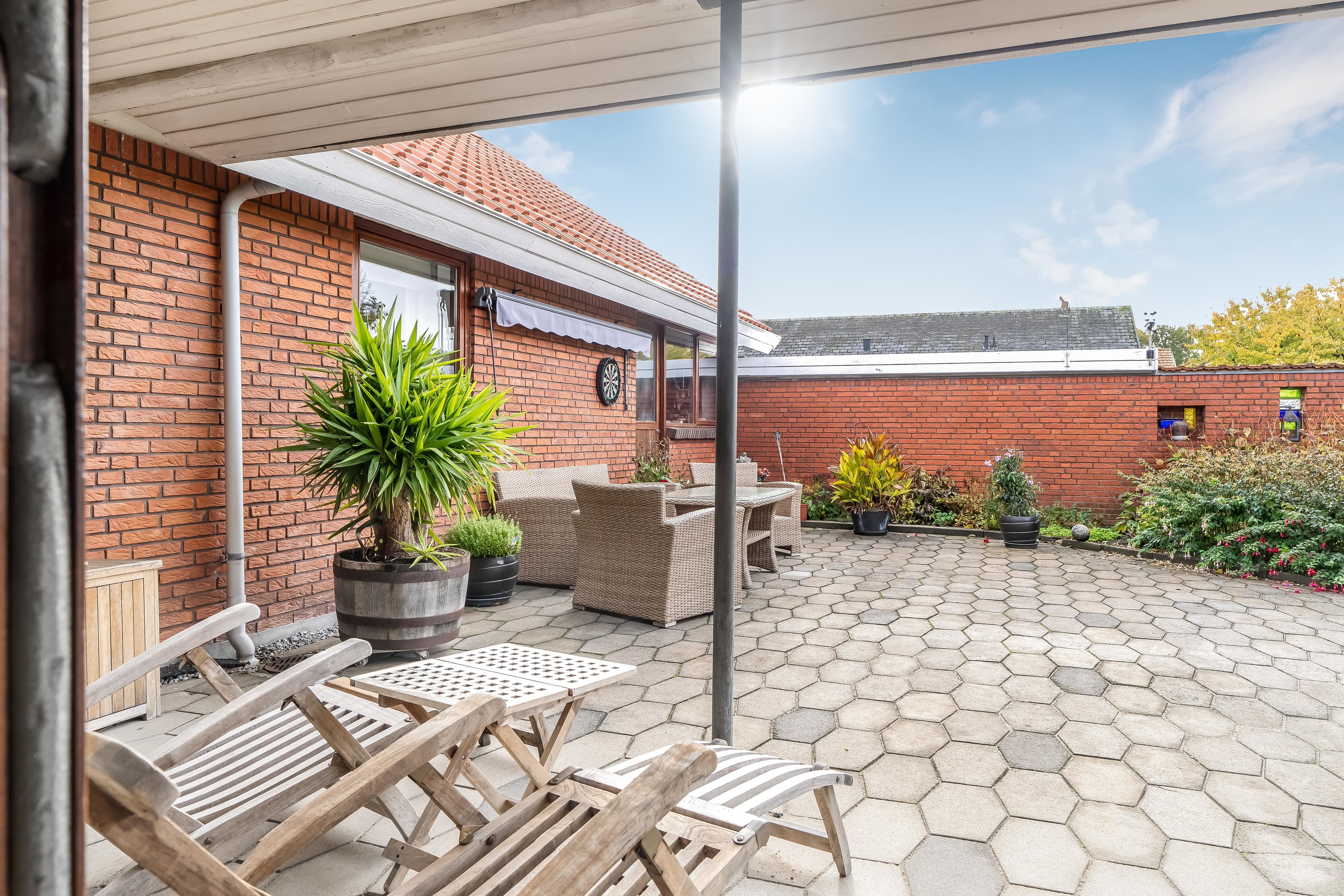 Fremhævet terrasse billede i fuldskærmstilstand. Billede af Ålholmparken 54, 3400 Hillerød