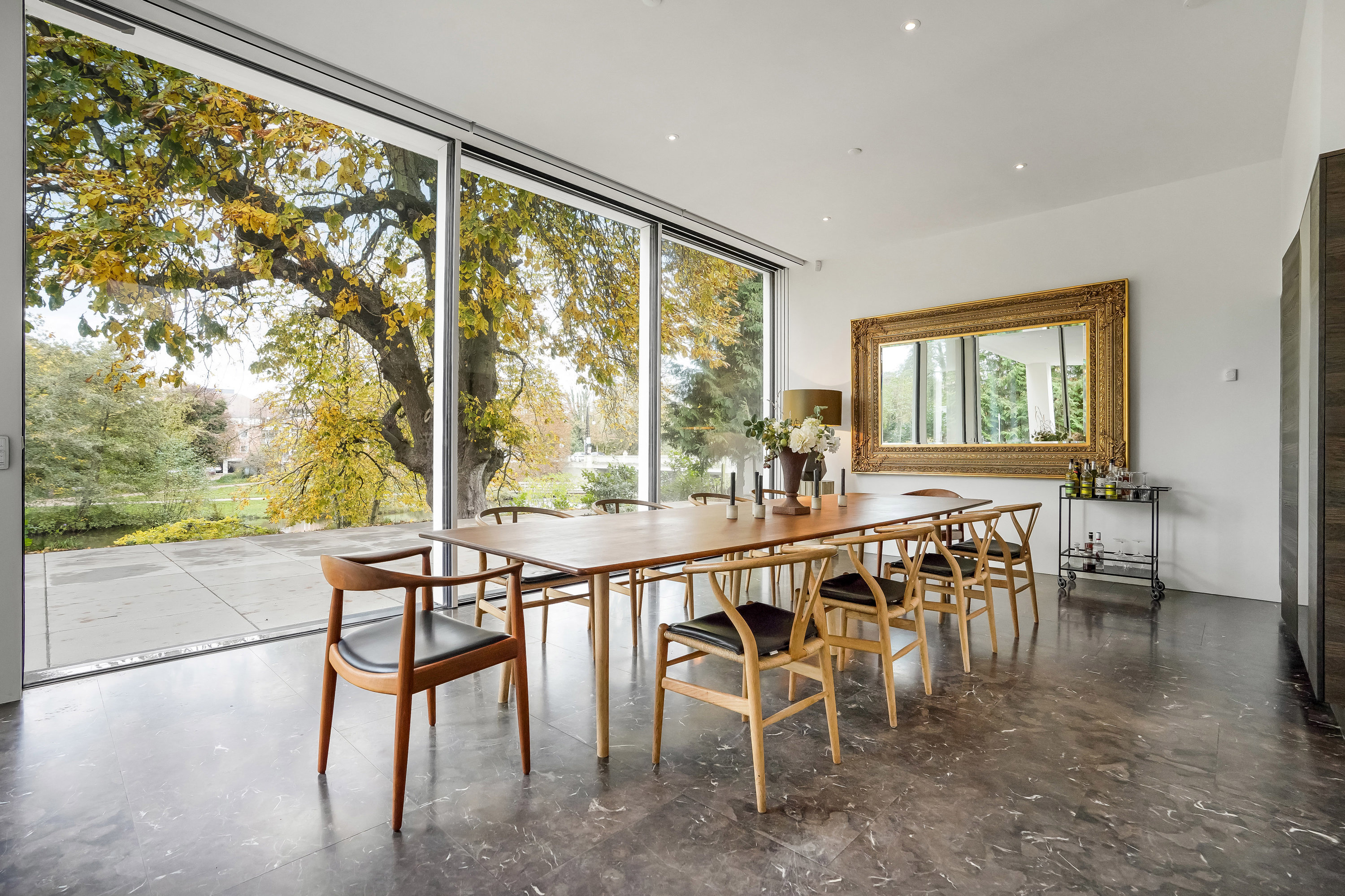 Fremhævet stue billede i fuldskærmstilstand. Billede af Langelinie 7, 5230 Odense M