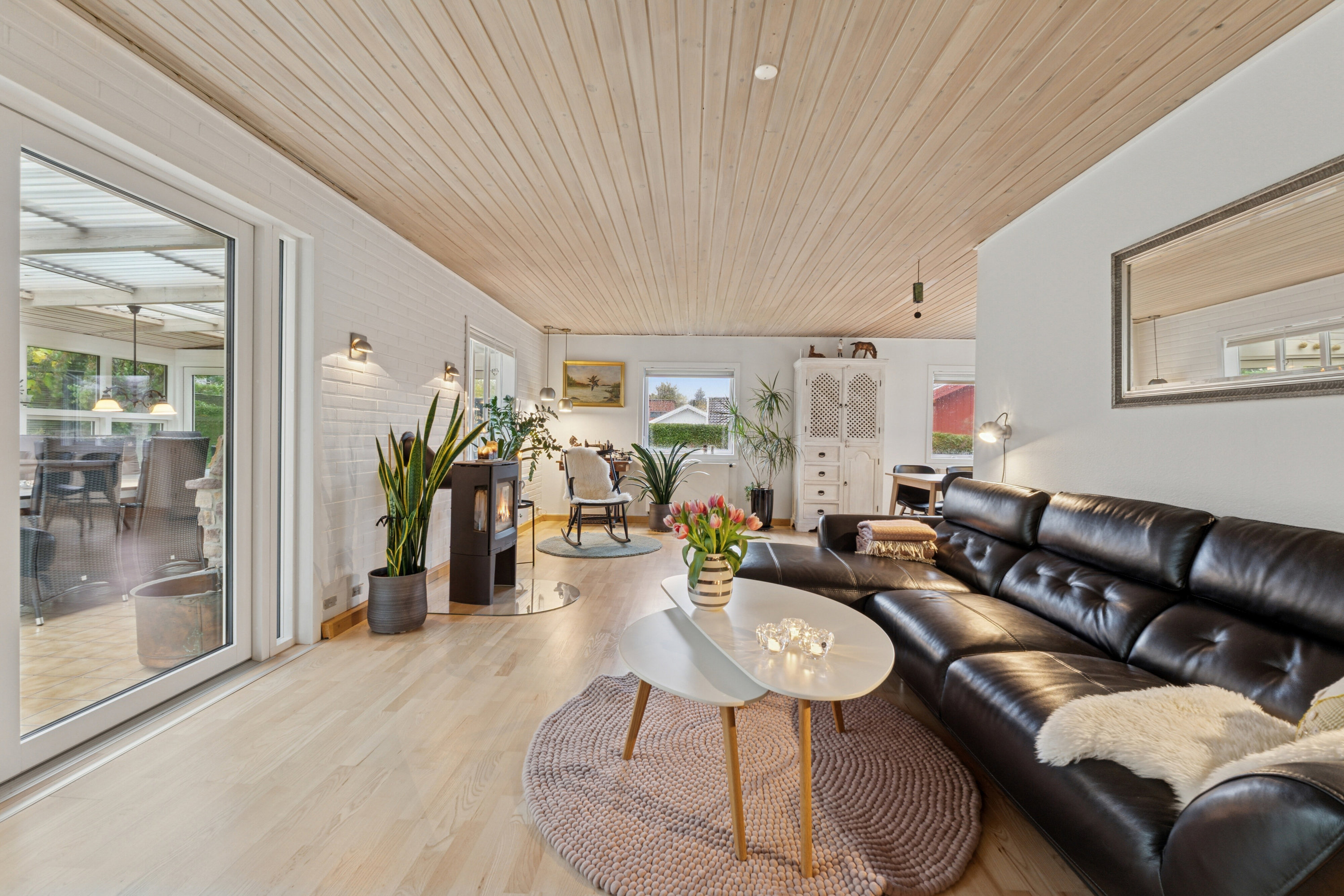 Fremhævet stue billede i fuldskærmstilstand. Billede af Askevænget 15, 5800 Nyborg