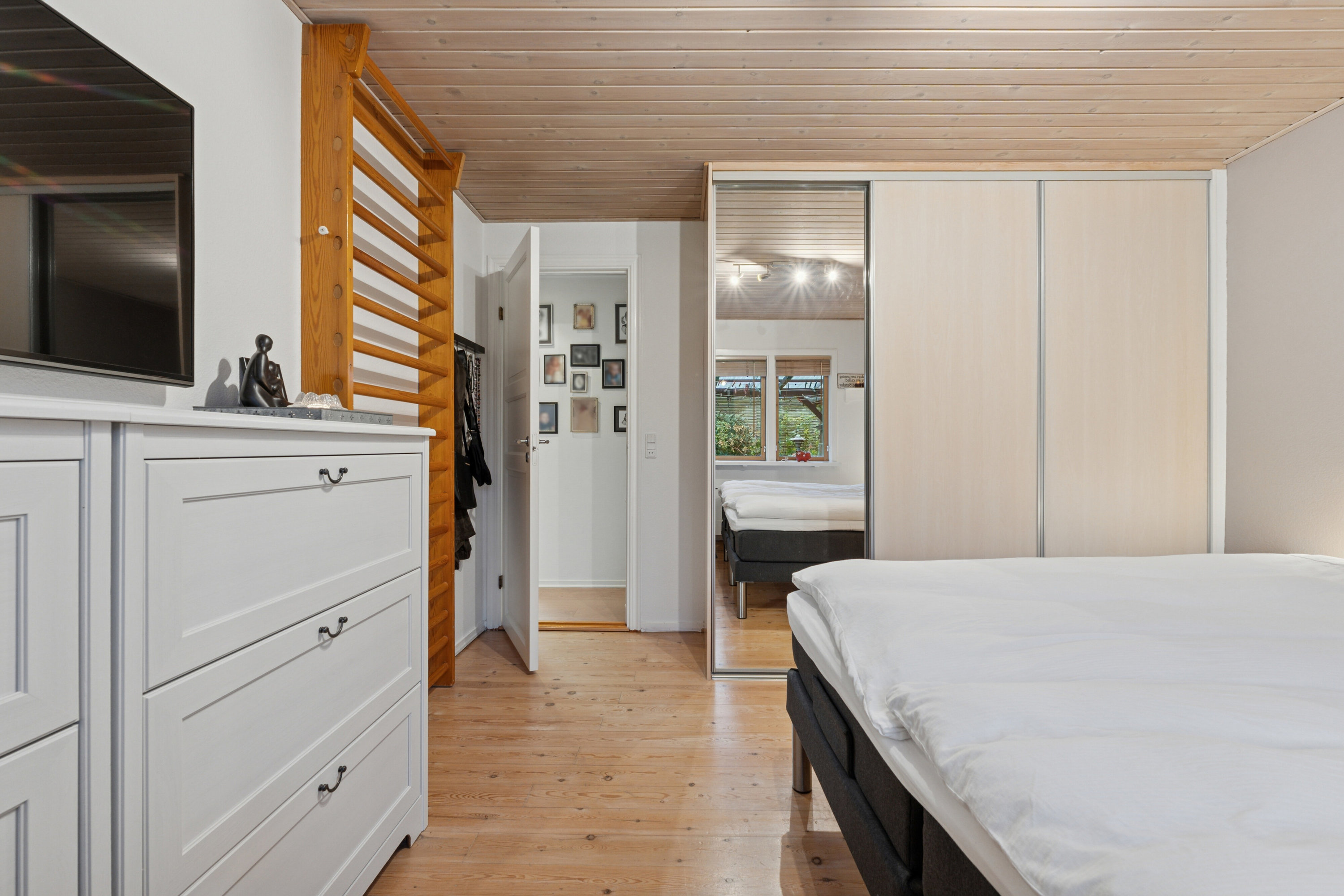 Fremhævet soveværelse billede i fuldskærmstilstand. Billede af Askevænget 15, 5800 Nyborg