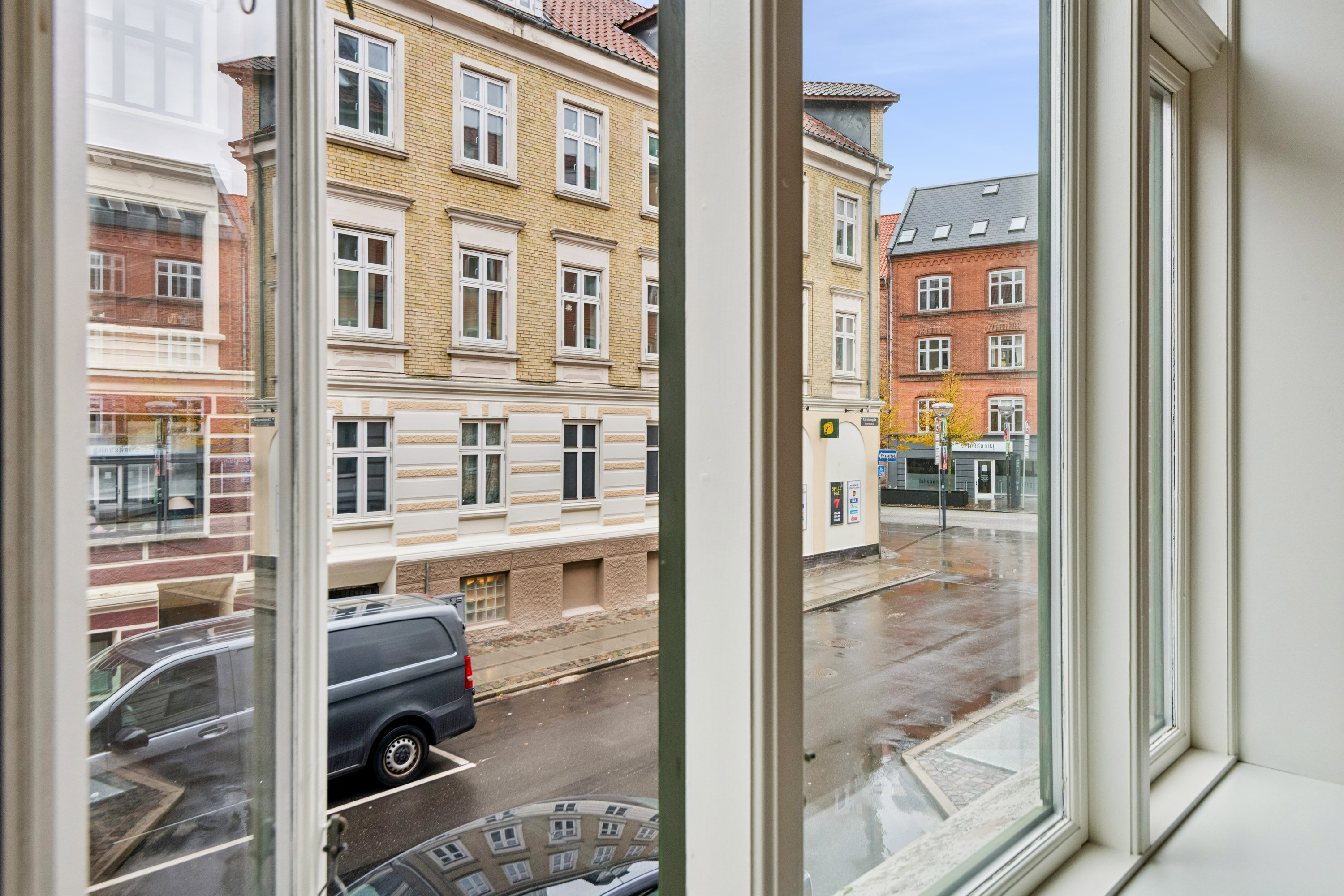 Fremhævet altan billede i fuldskærmstilstand. Billede af Christiansgade 35, st.. tv., 9000 Aalborg