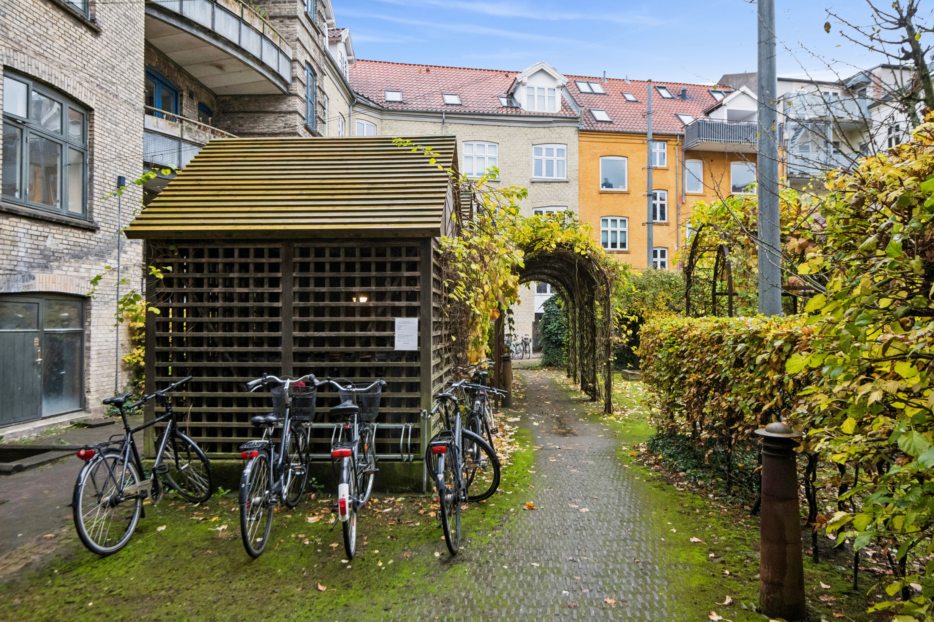 Fremhævet andet billede i fuldskærmstilstand. Billede af Christiansgade 35, st.. tv., 9000 Aalborg