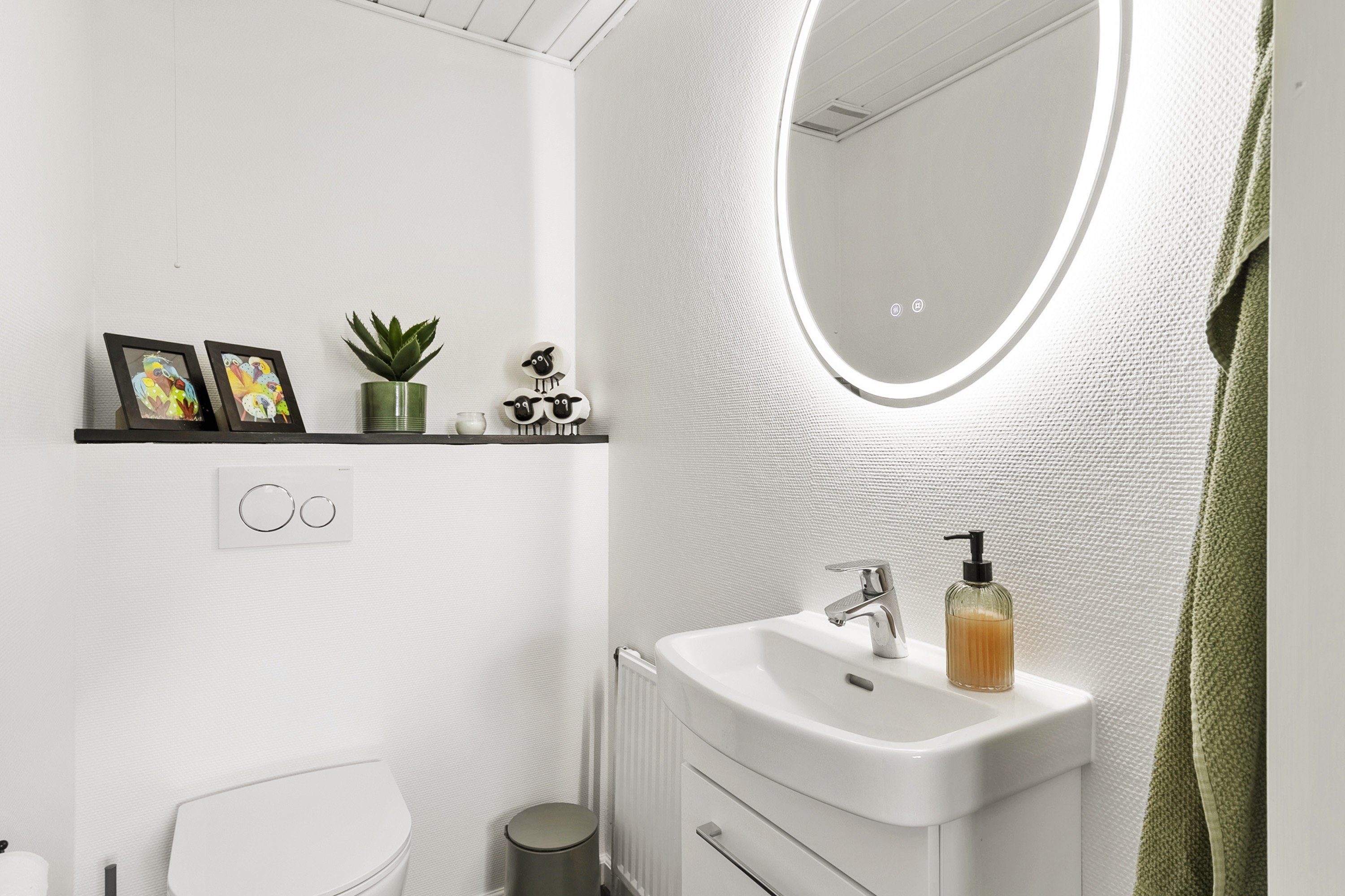 Fremhævet værelse billede i fuldskærmstilstand. Billede af Hybenvænget 37, 8362 Hørning