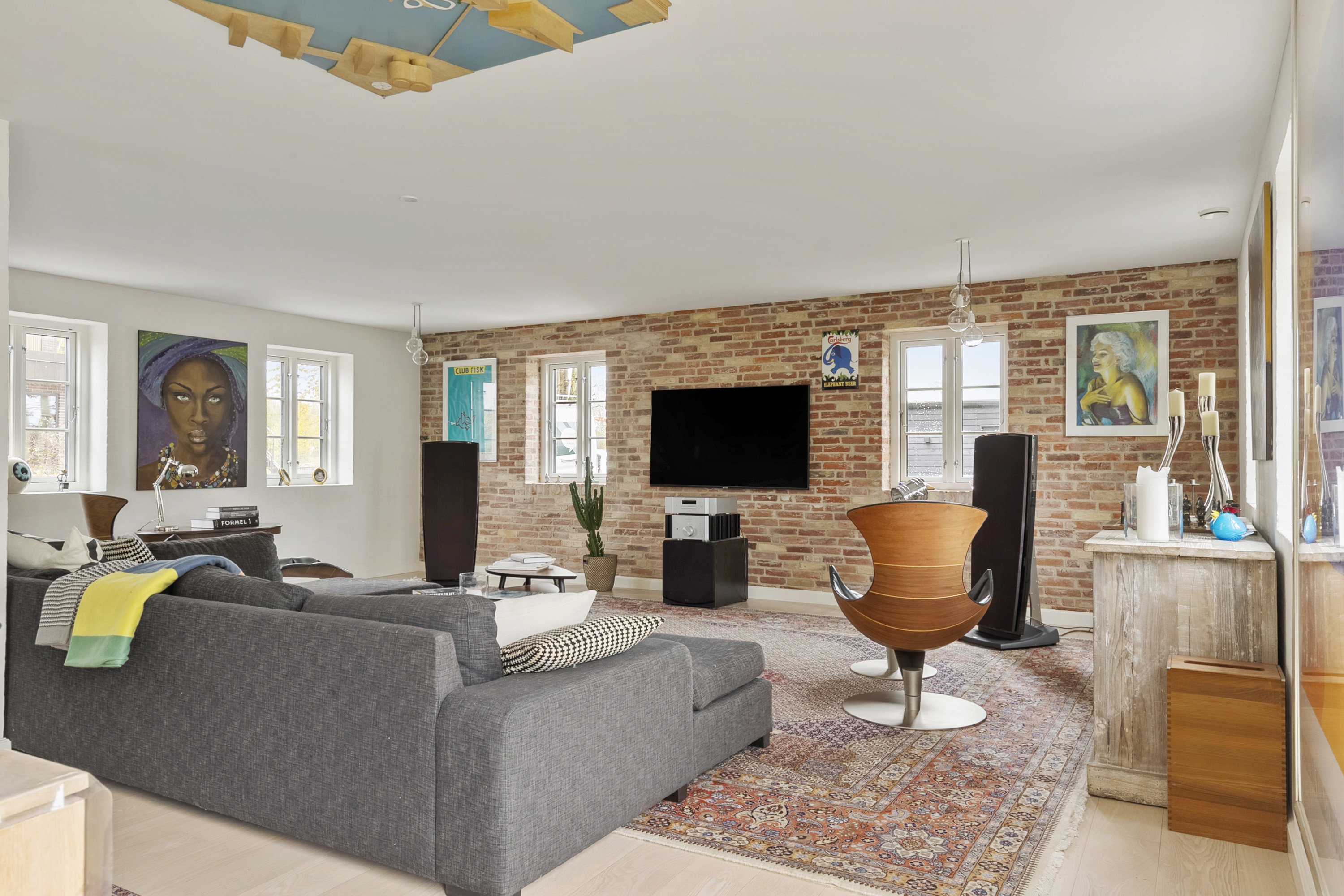 Fremhævet stue billede i fuldskærmstilstand. Billede af Søvangsvej 13, 8355 Solbjerg