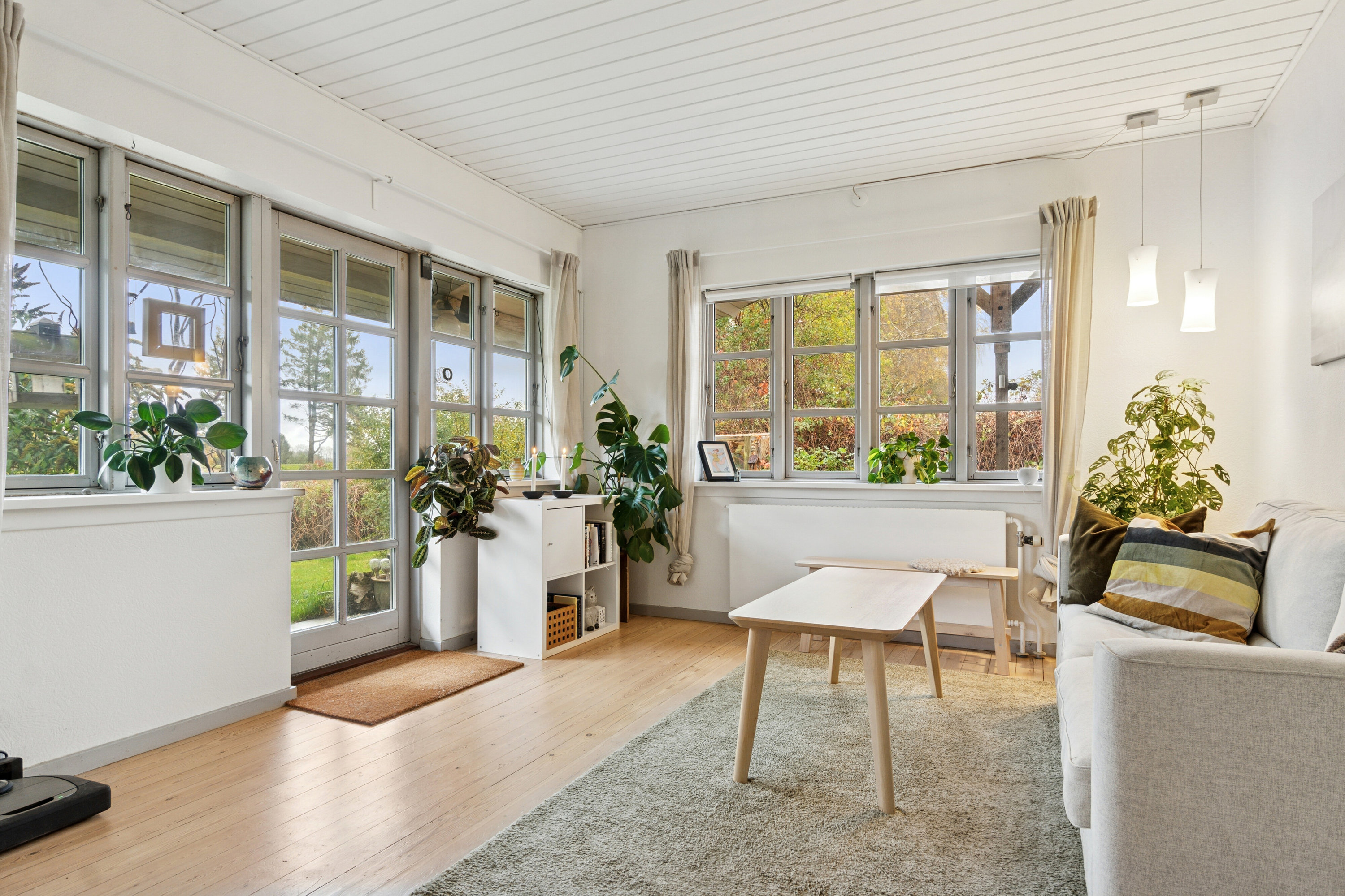 Fremhævet stue billede i fuldskærmstilstand. Billede af Bødkergårdsvej 19, 3300 Frederiksværk