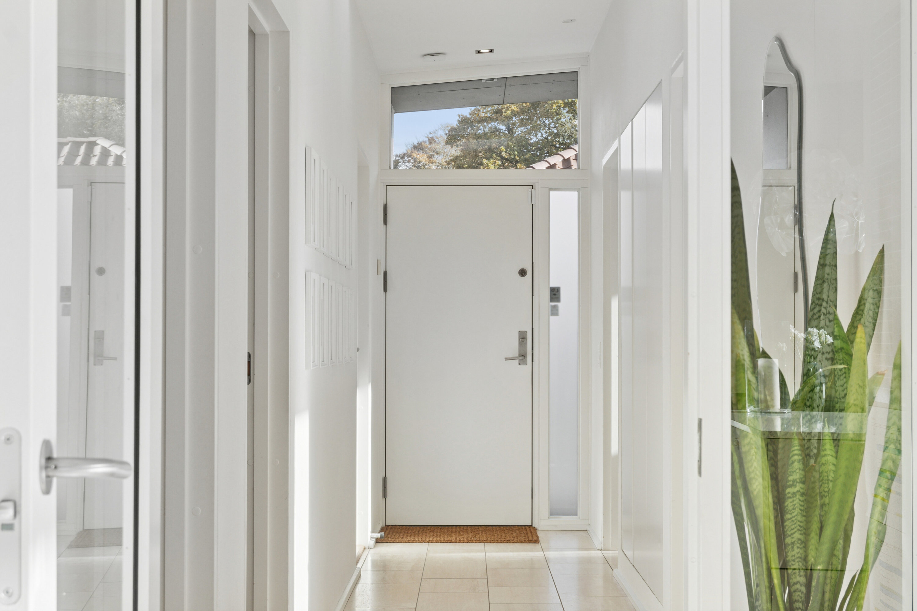 Fremhævet entré billede i fuldskærmstilstand. Billede af Elmehøjvej 21A, Skåde, 8270 Højbjerg