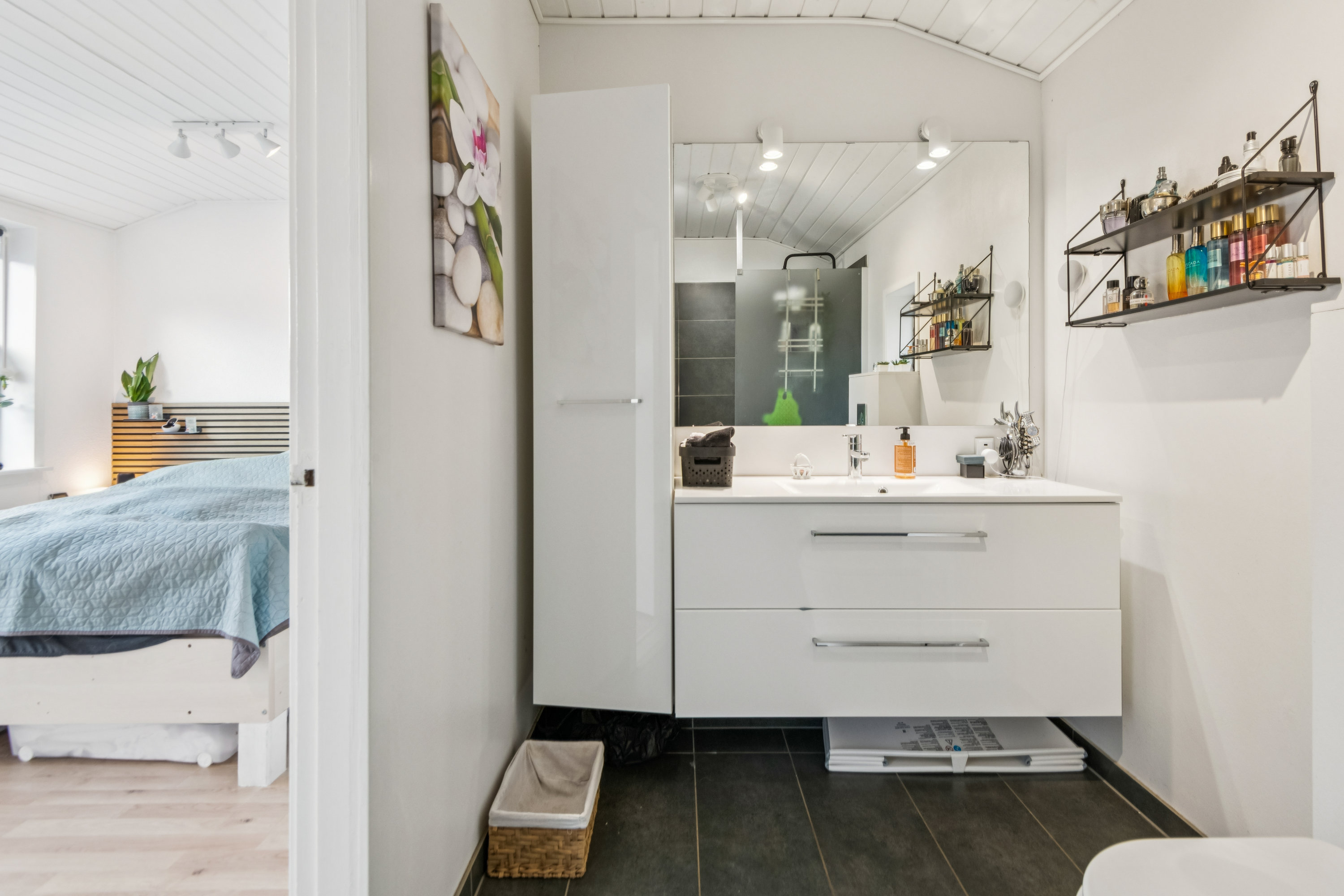 Fremhævet værelse billede i fuldskærmstilstand. Billede af Rugvangen 12, 9240 Nibe