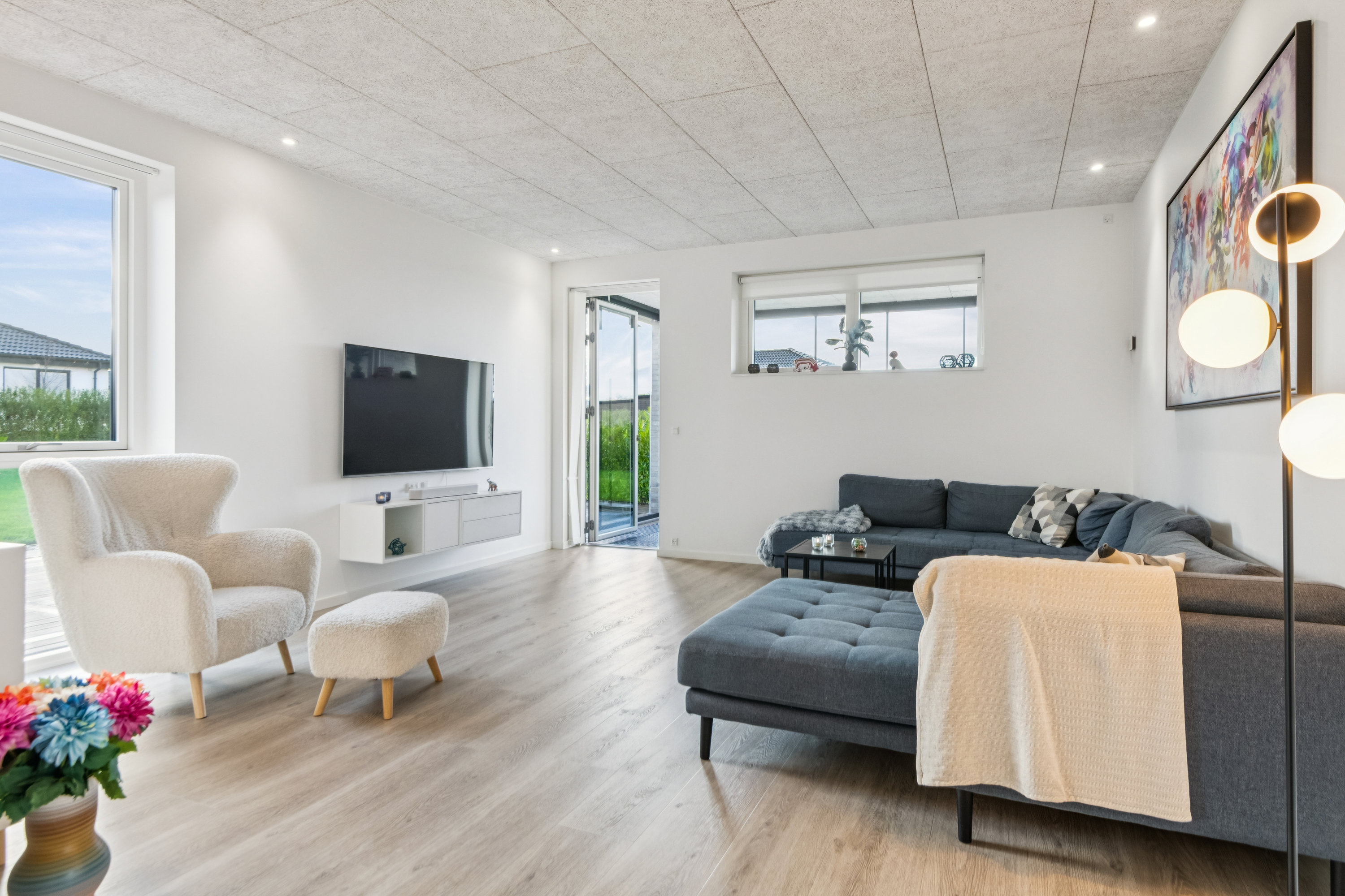 Fremhævet stue billede i fuldskærmstilstand. Billede af Kornmarken 18, 9240 Nibe