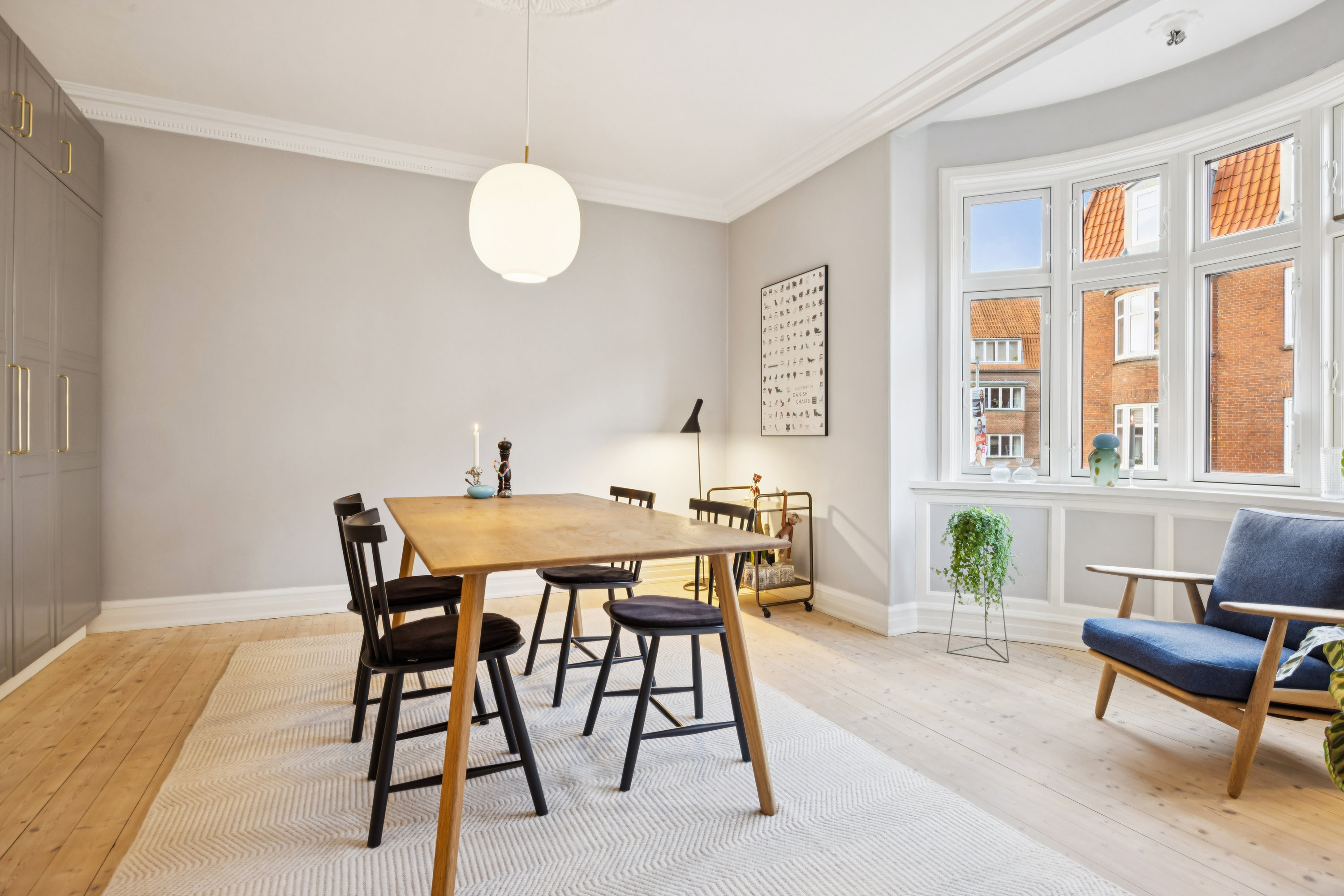 Fremhævet stue billede i fuldskærmstilstand. Billede af Østerbro 80, 2. tv., 9000 Aalborg