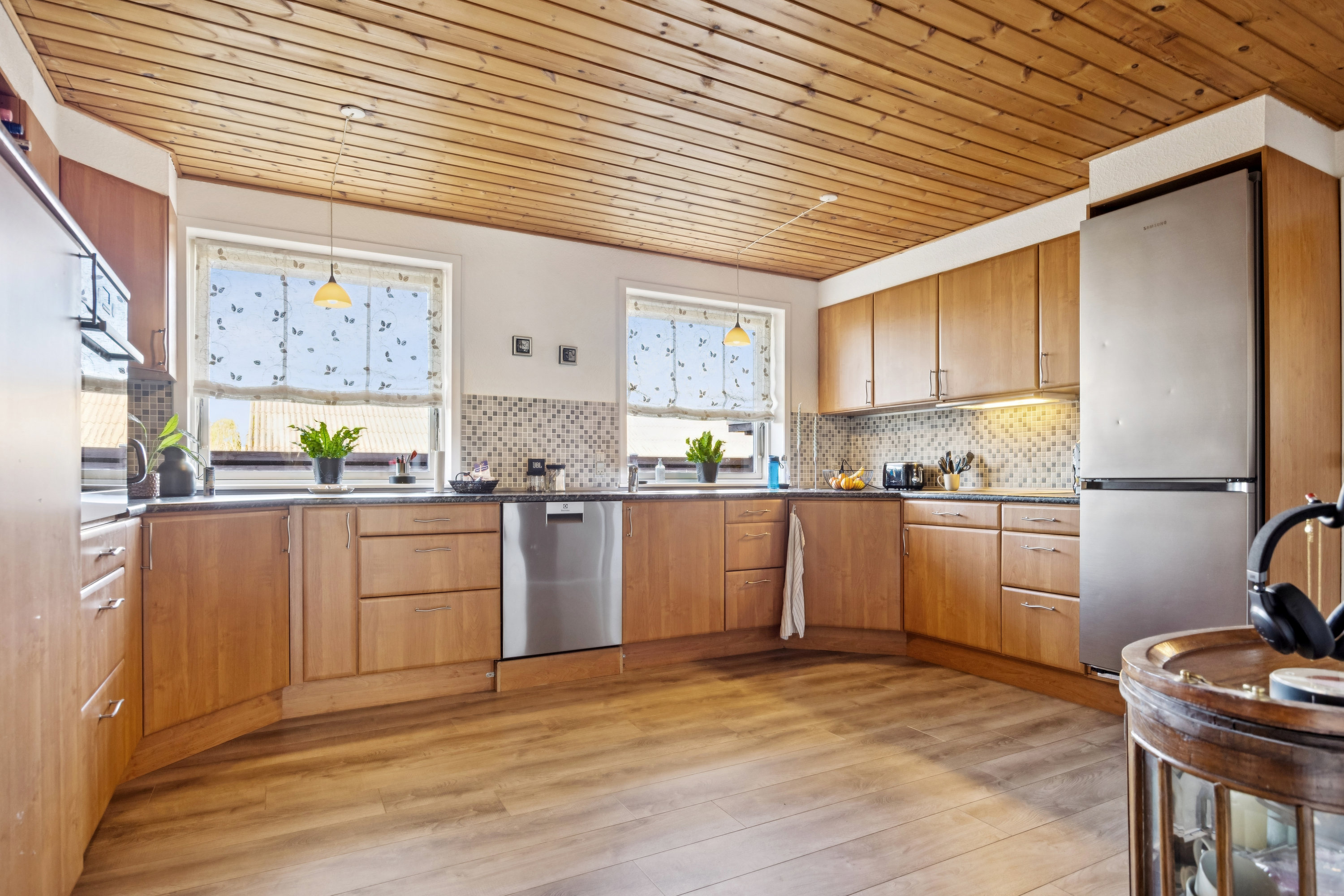 Fremhævet køkken billede i fuldskærmstilstand. Billede af Ole Langes Vej 32, 9460 Brovst