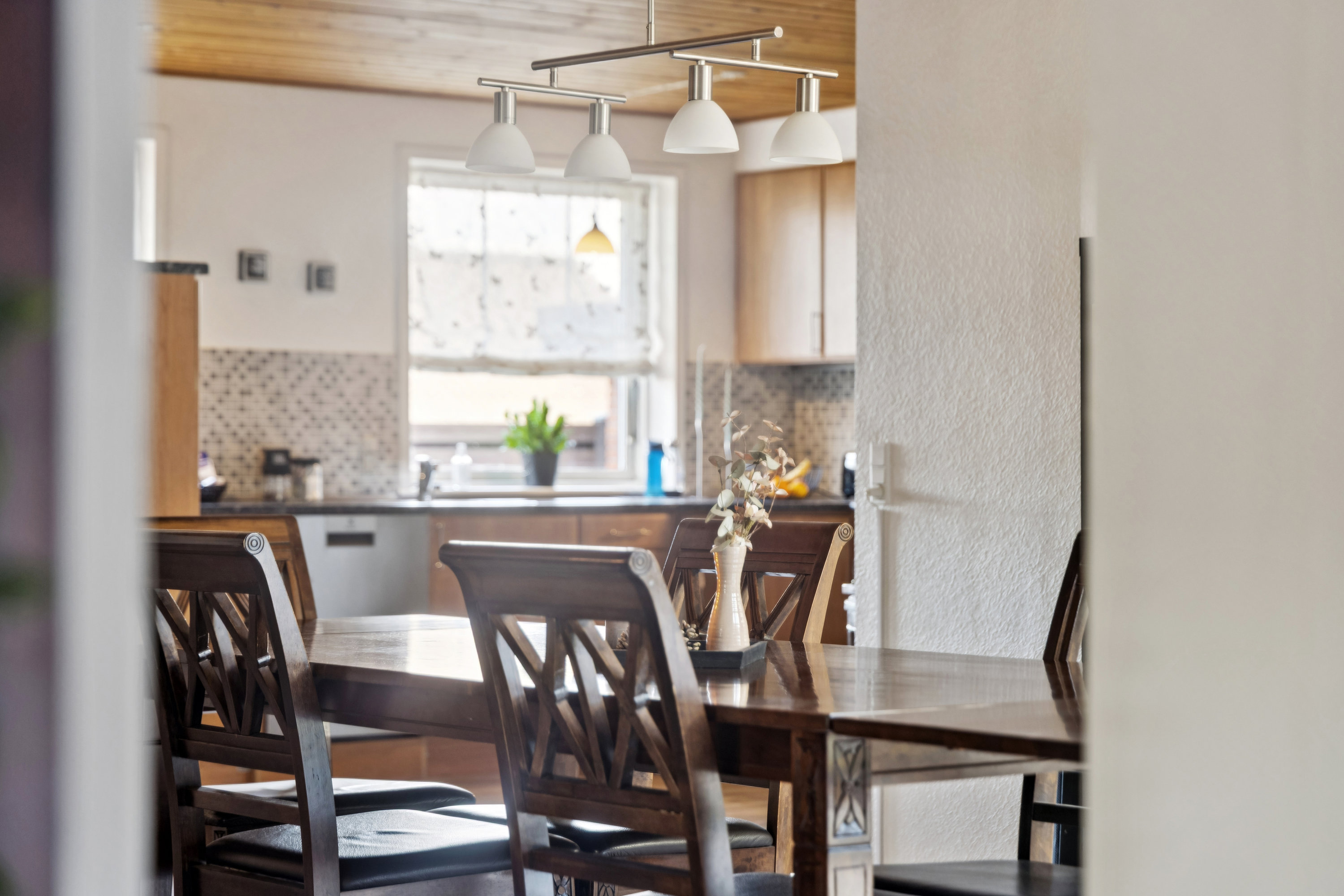 Fremhævet spisestue billede i fuldskærmstilstand. Billede af Ole Langes Vej 32, 9460 Brovst