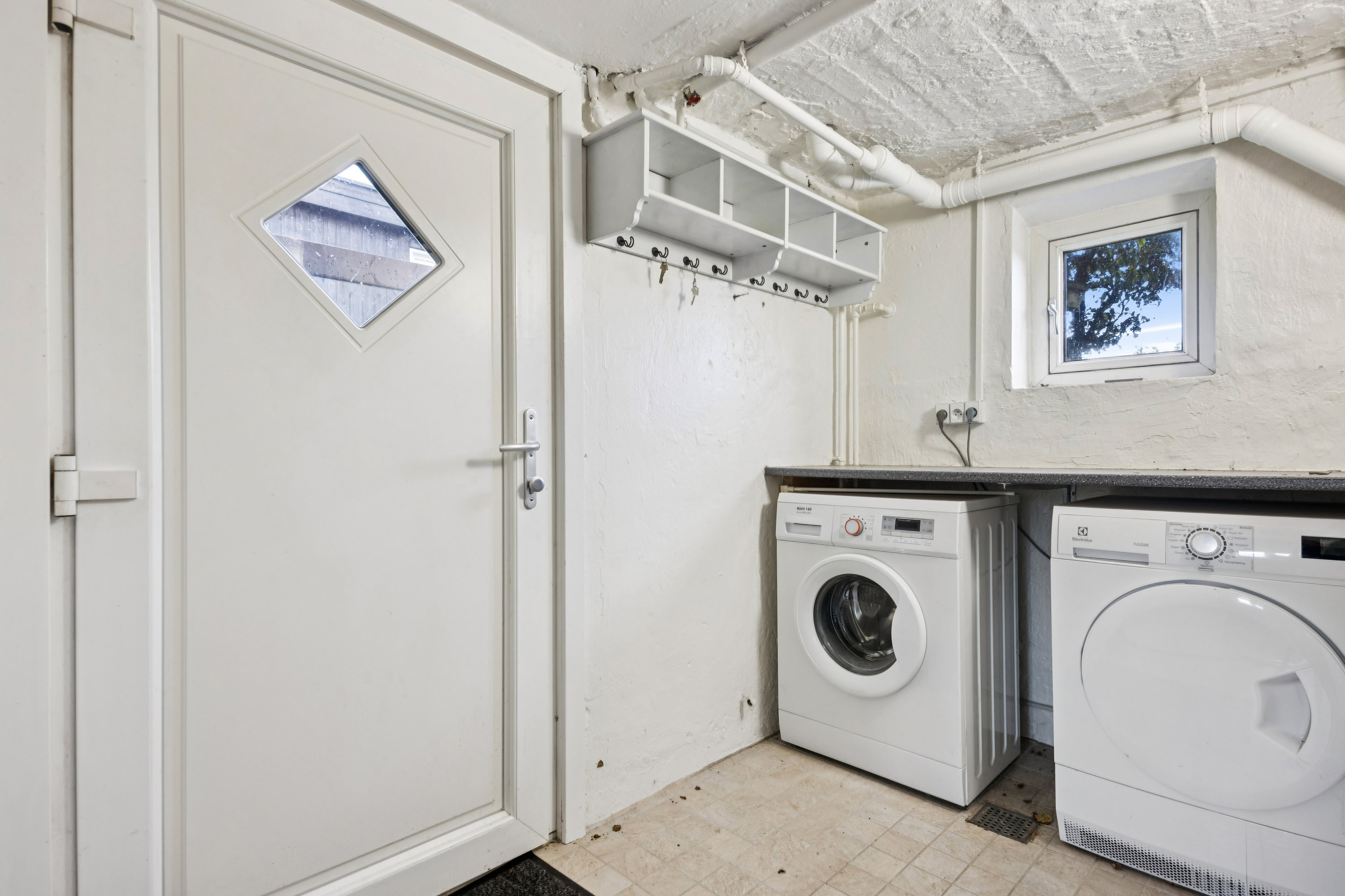 Fremhævet gang billede i fuldskærmstilstand. Billede af Vibevej 3, 9610 Nørager