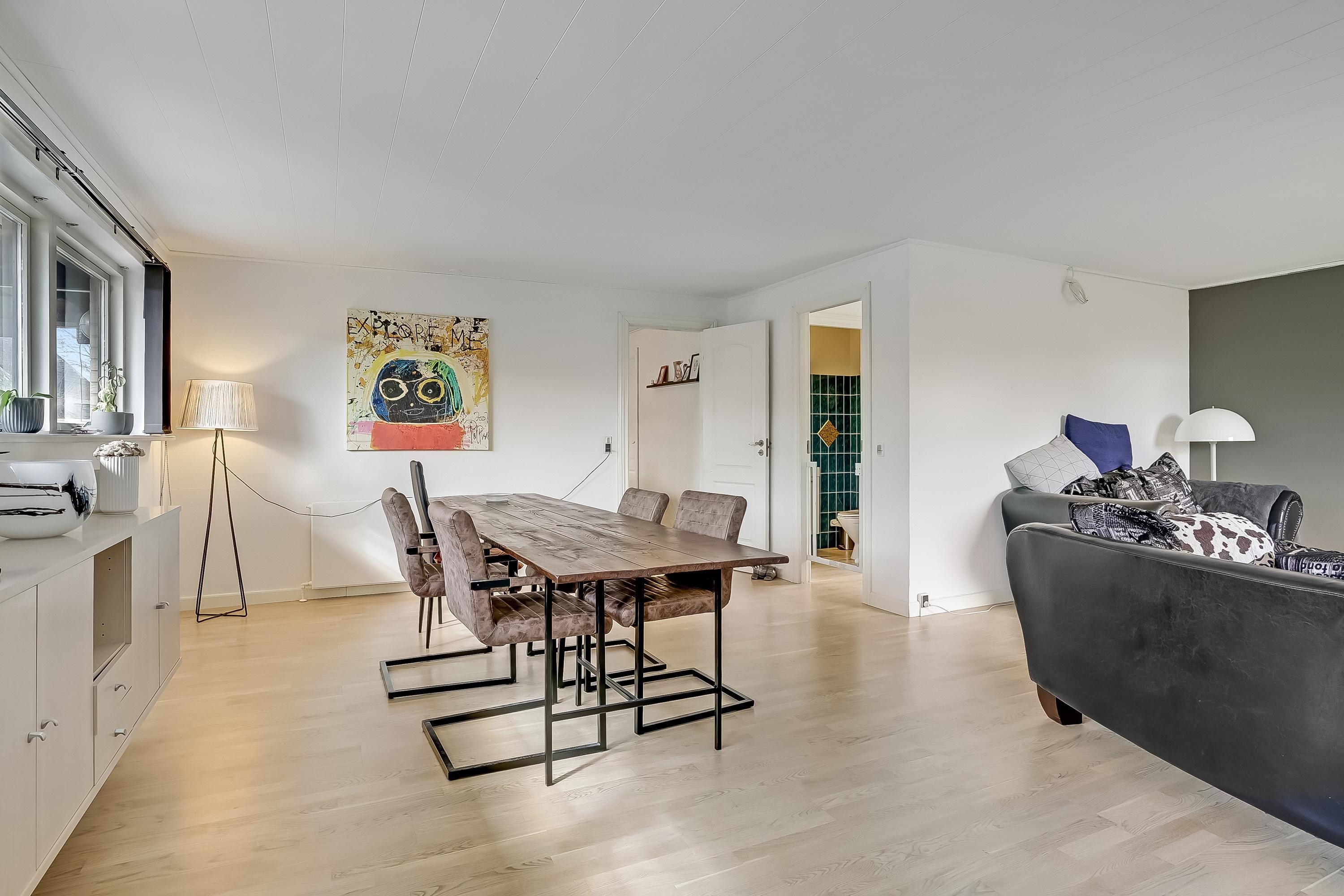 Fremhævet stue billede i fuldskærmstilstand. Billede af Uggerslevvej 35A, Uggerslev, 5450 Otterup