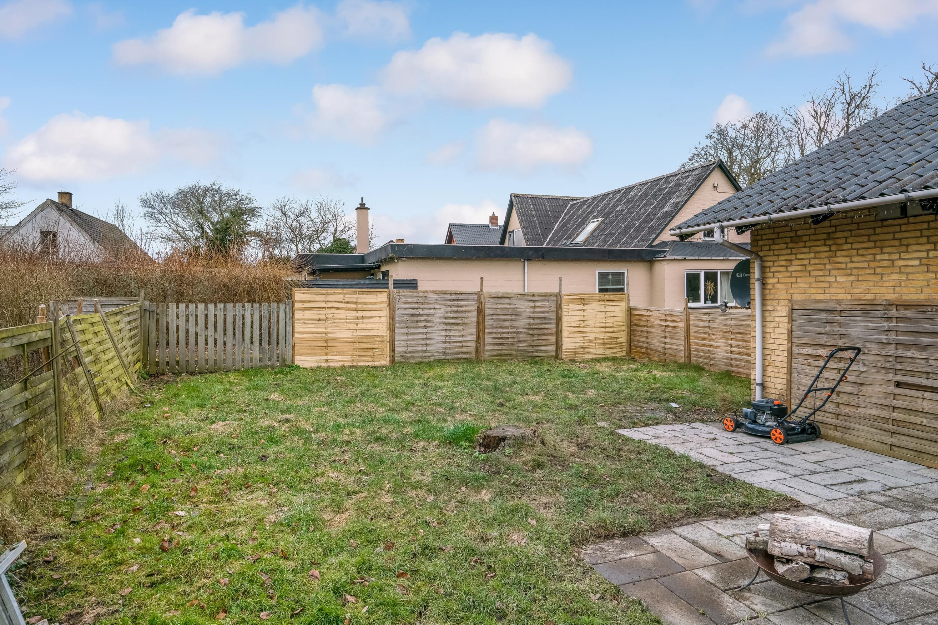 Fremhævet have billede i fuldskærmstilstand. Billede af Uggerslevvej 35A, Uggerslev, 5450 Otterup