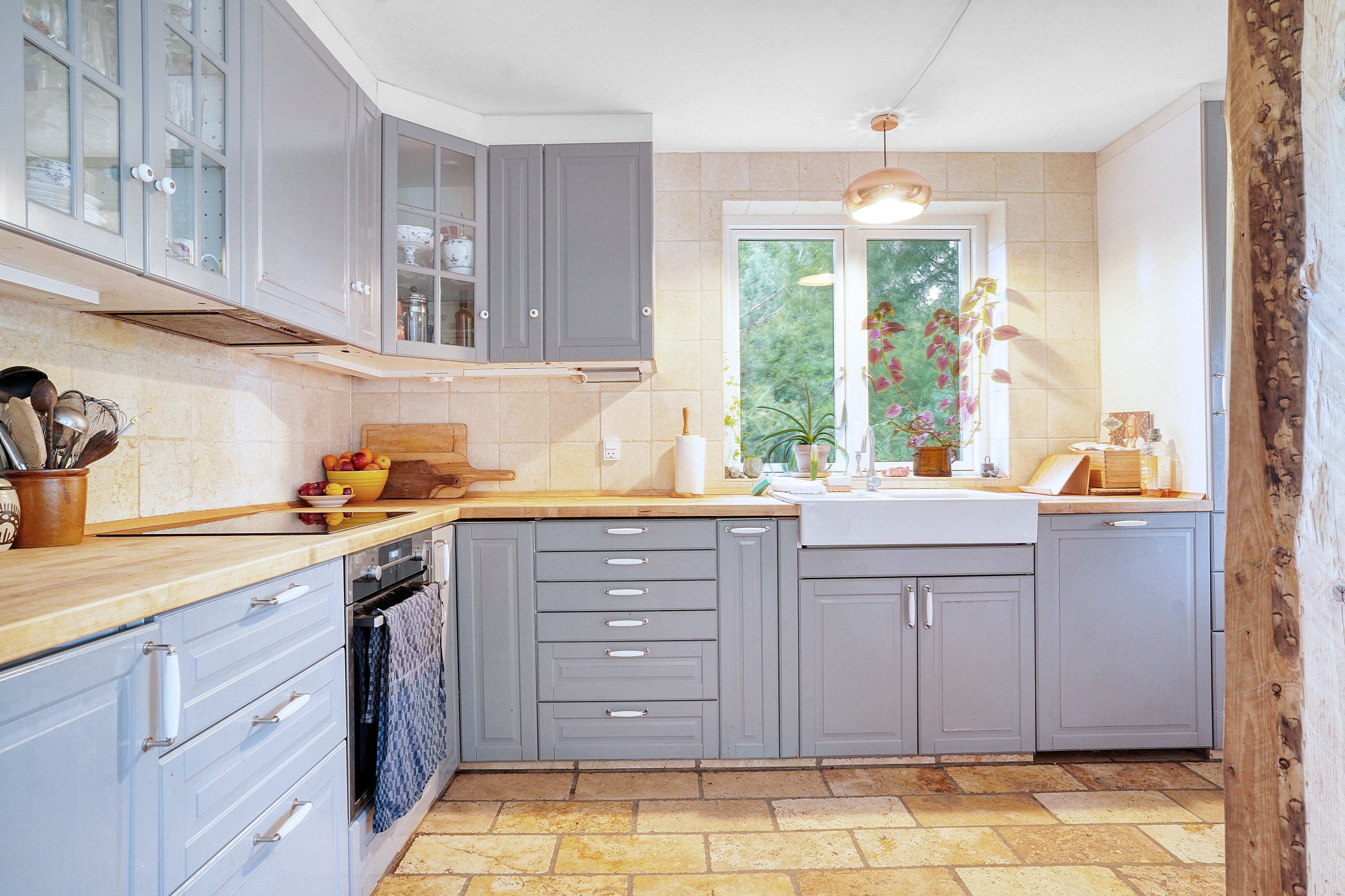 Fremhævet køkken billede i fuldskærmstilstand. Billede af Langerødvej 27B, Danstrup, 3480 Fredensborg