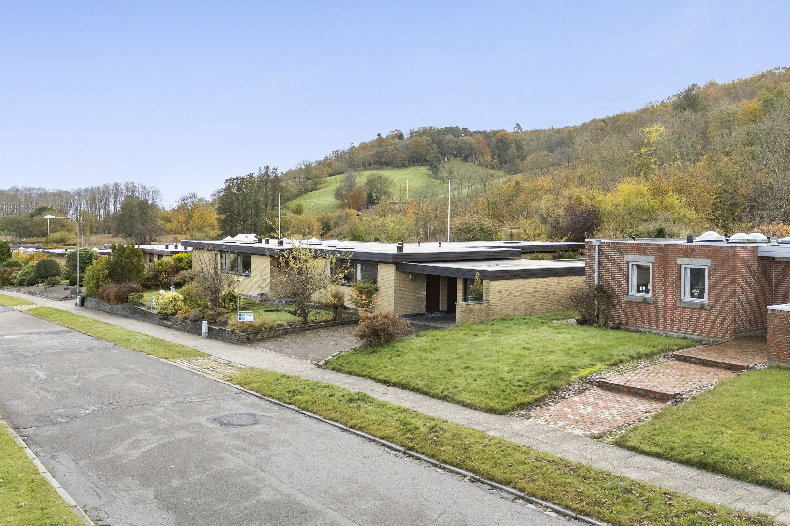 Fremhævet facade billede i fuldskærmstilstand. Billede af Skovbrynet 16, 9900 Frederikshavn