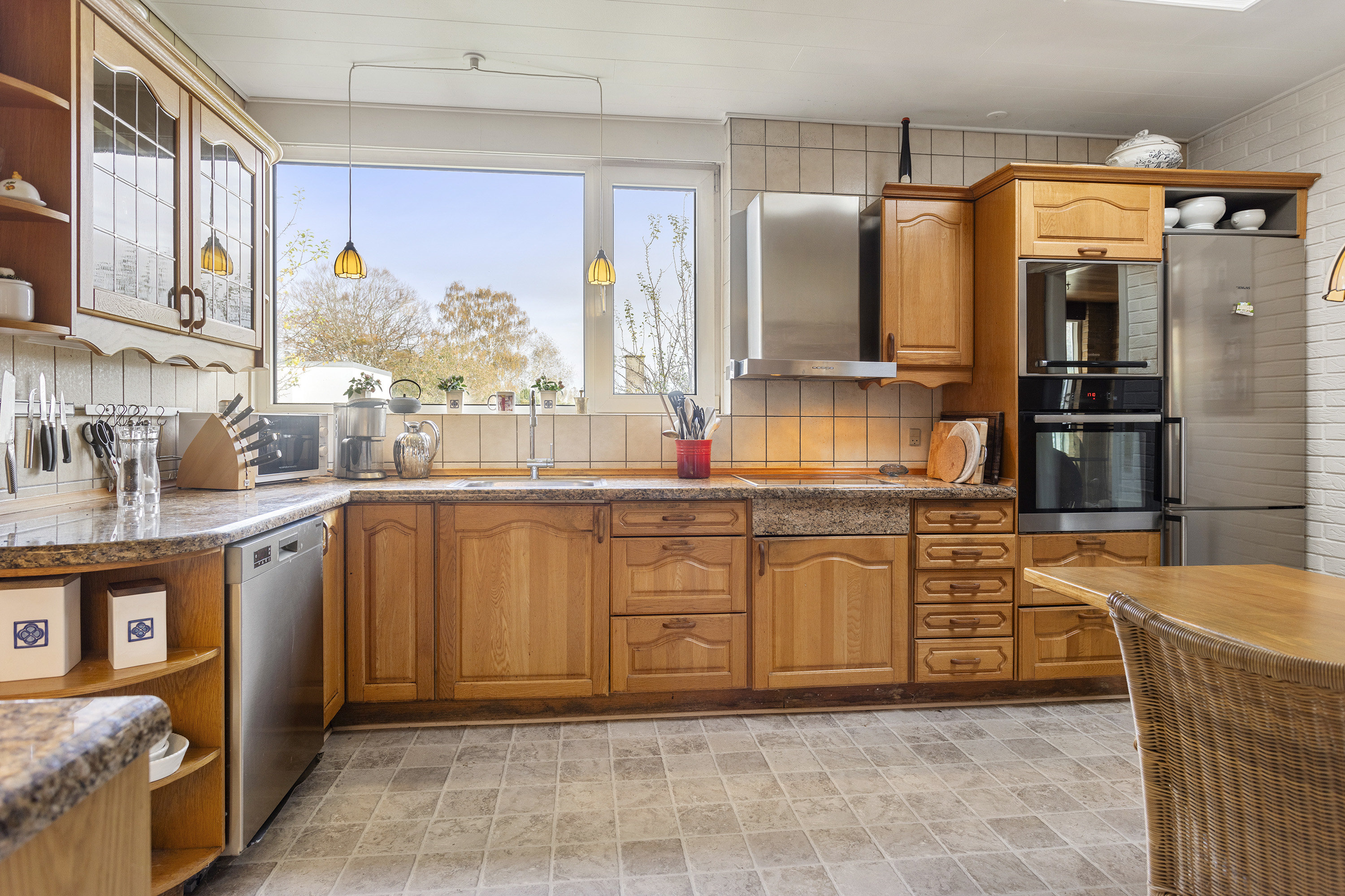 Fremhævet køkken billede i fuldskærmstilstand. Billede af Skovbrynet 16, 9900 Frederikshavn