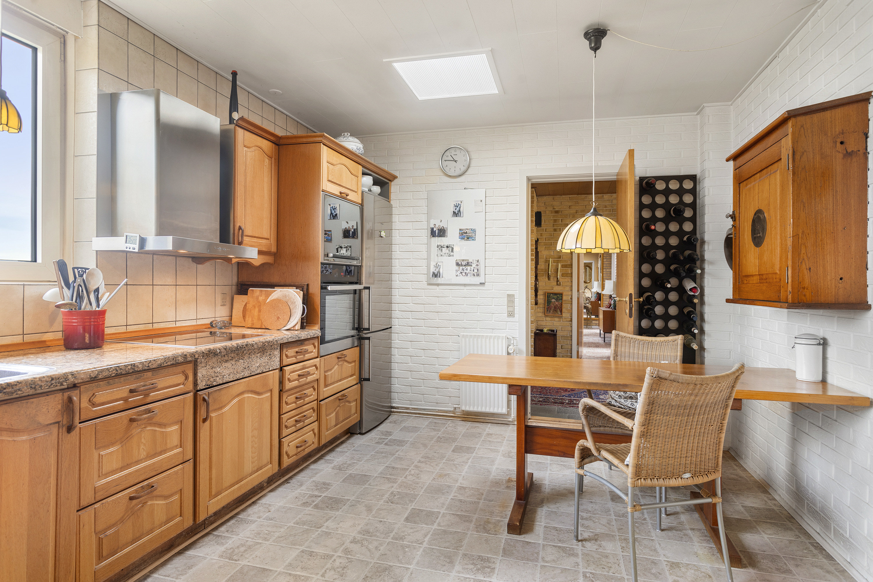 Fremhævet køkken billede i fuldskærmstilstand. Billede af Skovbrynet 16, 9900 Frederikshavn