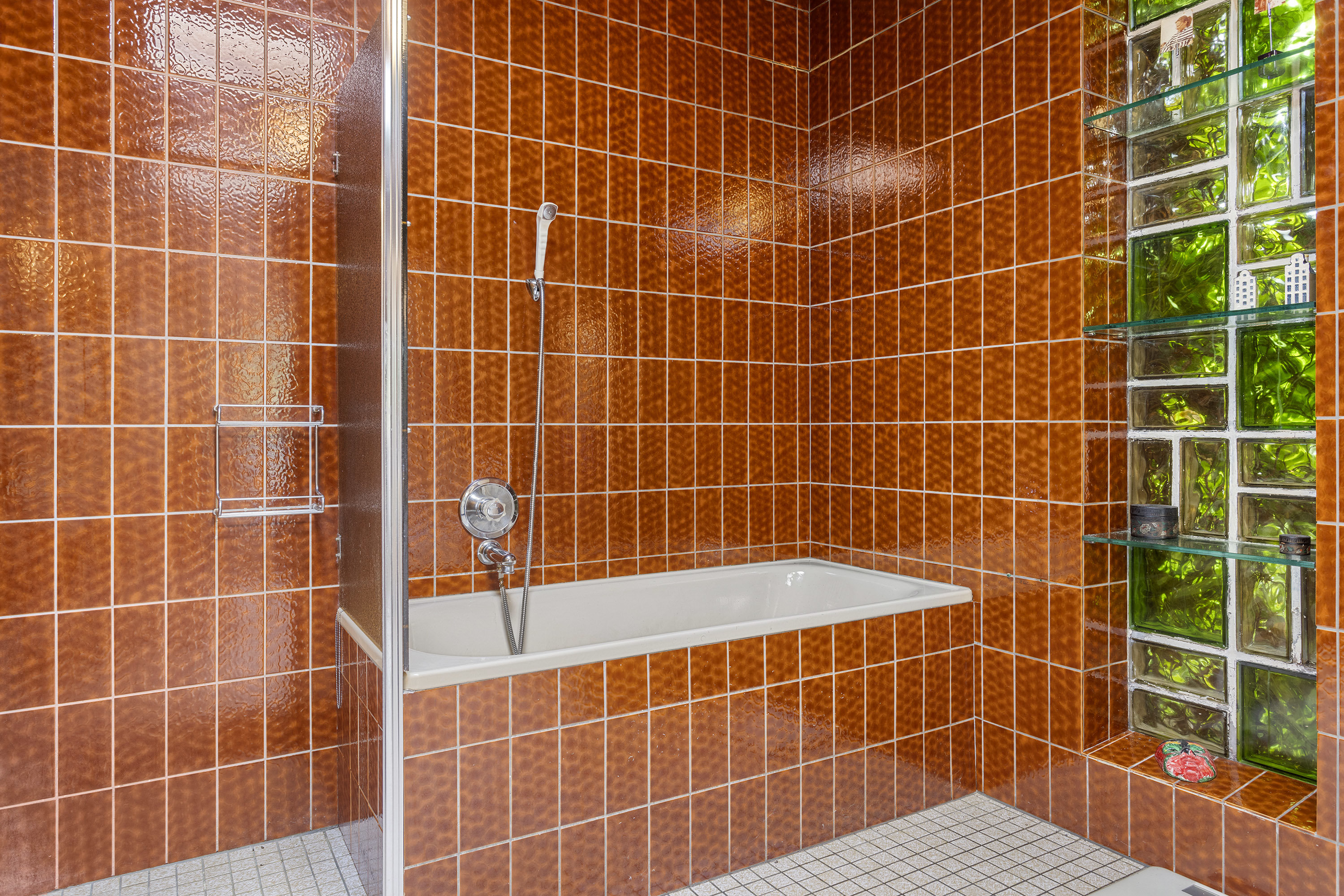 Fremhævet badeværelse billede i fuldskærmstilstand. Billede af Skovbrynet 16, 9900 Frederikshavn