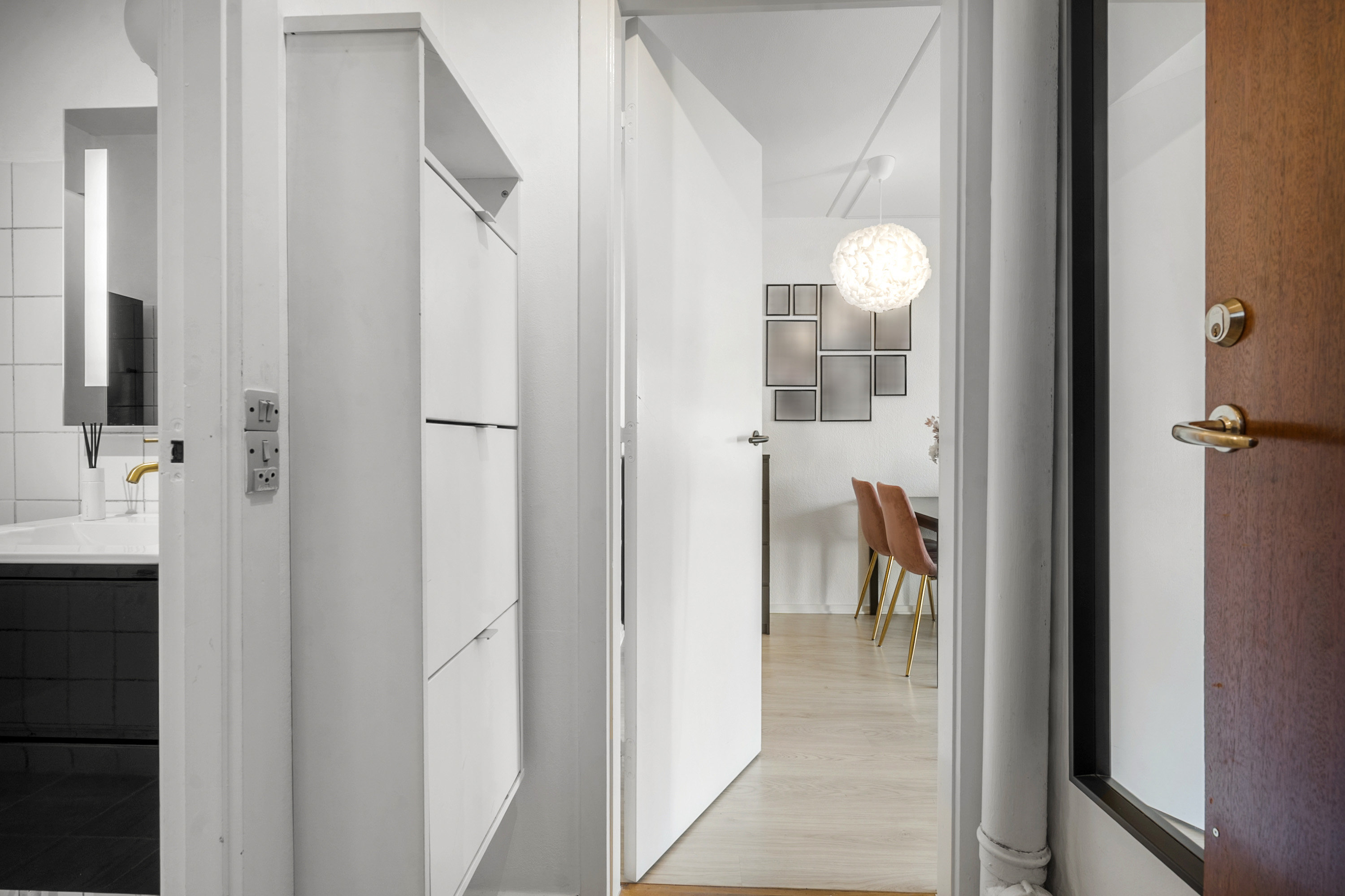 Fremhævet  billede i fuldskærmstilstand. Billede af Revlingbakken 99, st.. tv., 9000 Aalborg