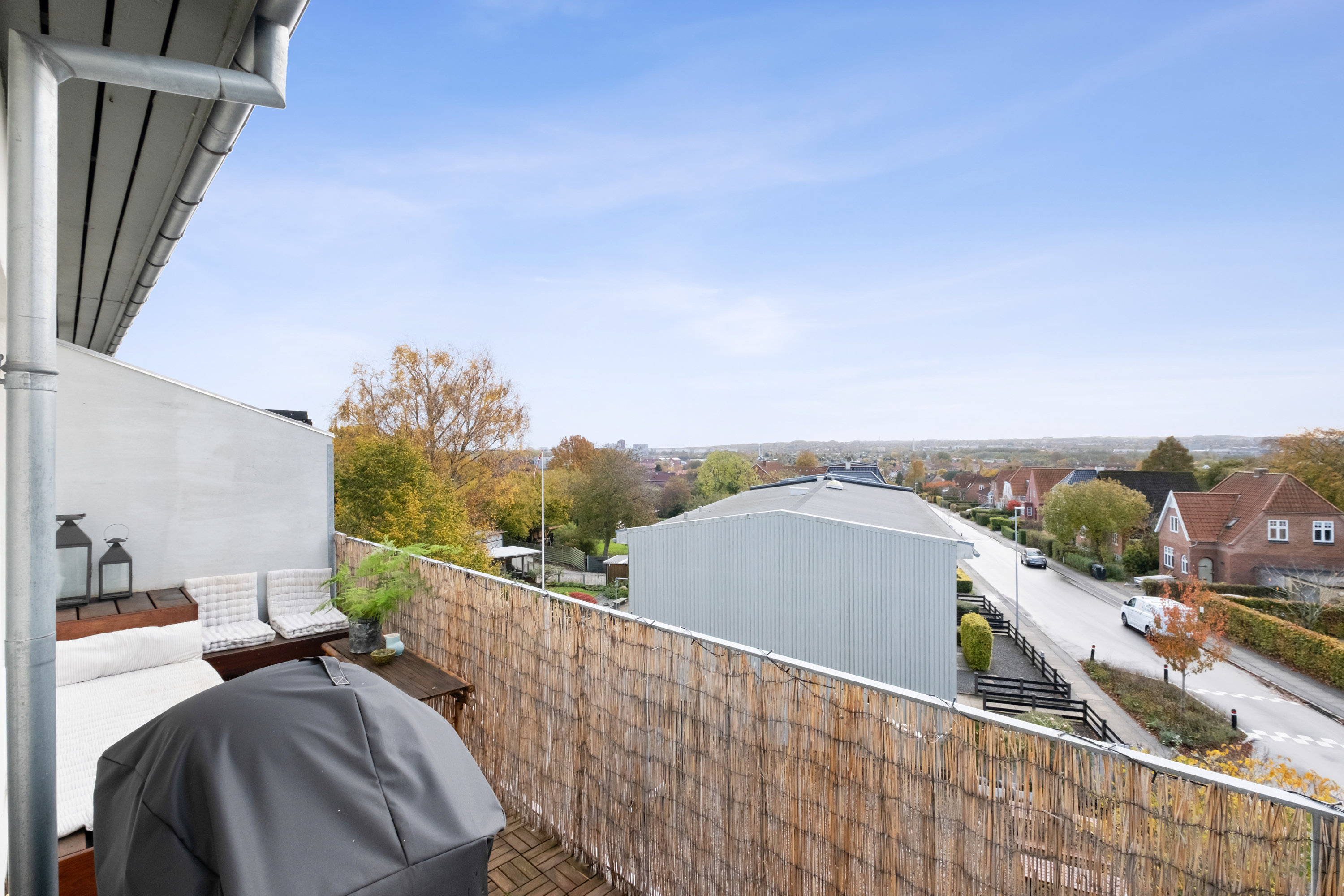 Fremhævet altan billede i fuldskærmstilstand. Billede af Silkeborgvej 319B, 2., 8230 Åbyhøj