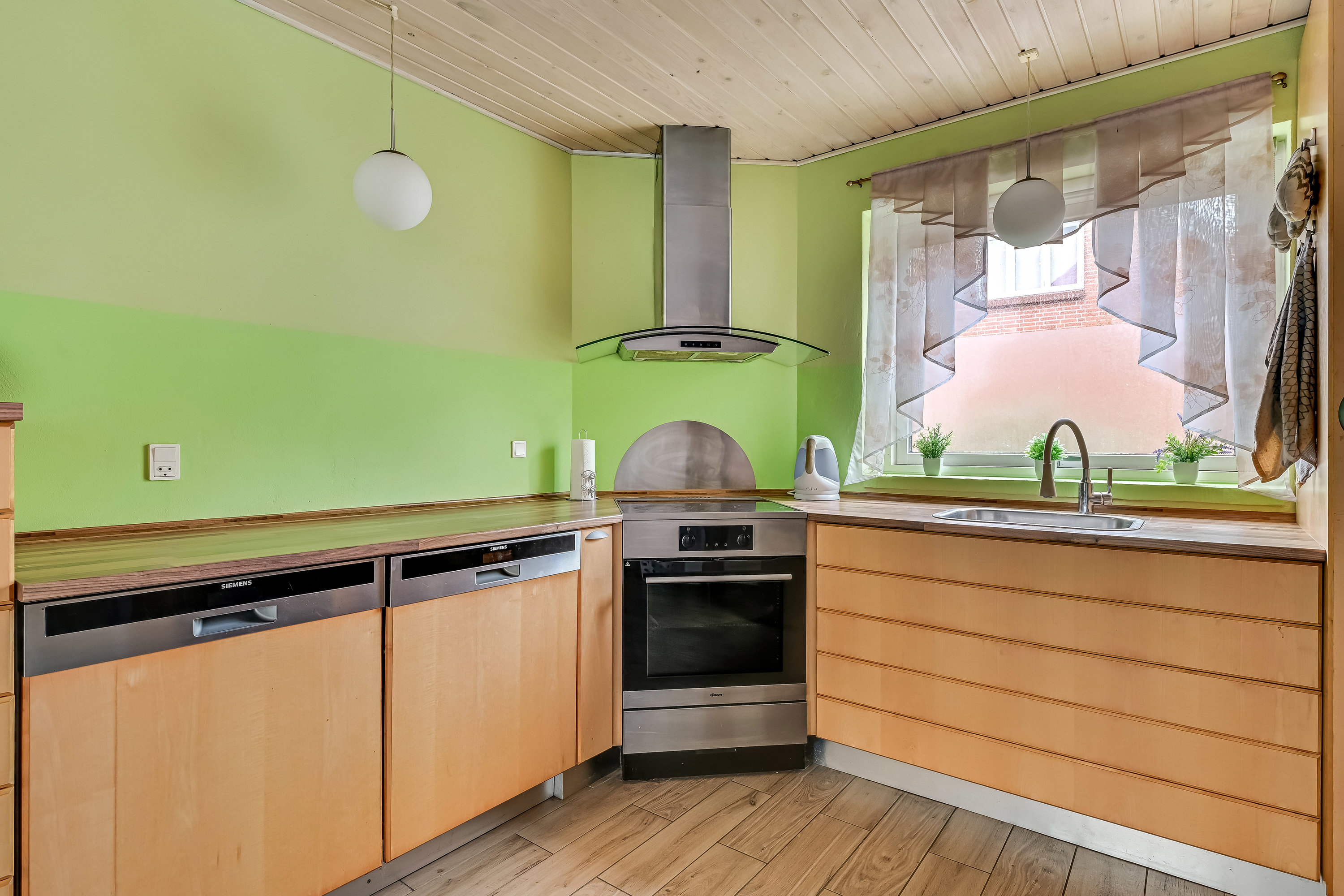 Miniaturebillede 1: køkken. Billede af Engvangen 33, Stend-Krogag, 7200 Grindsted