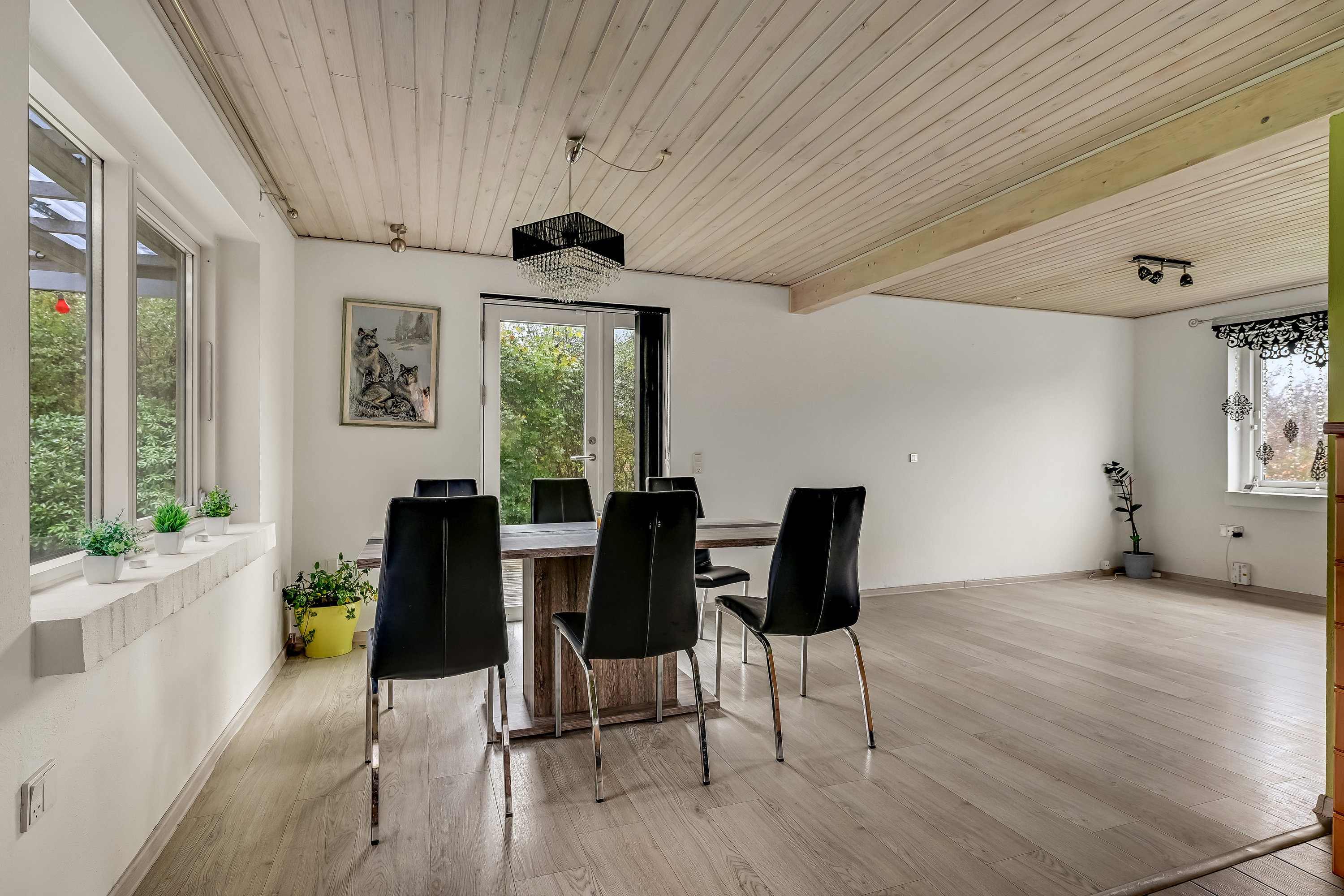 Fremhævet stue billede i fuldskærmstilstand. Billede af Engvangen 33, Stend-Krogag, 7200 Grindsted