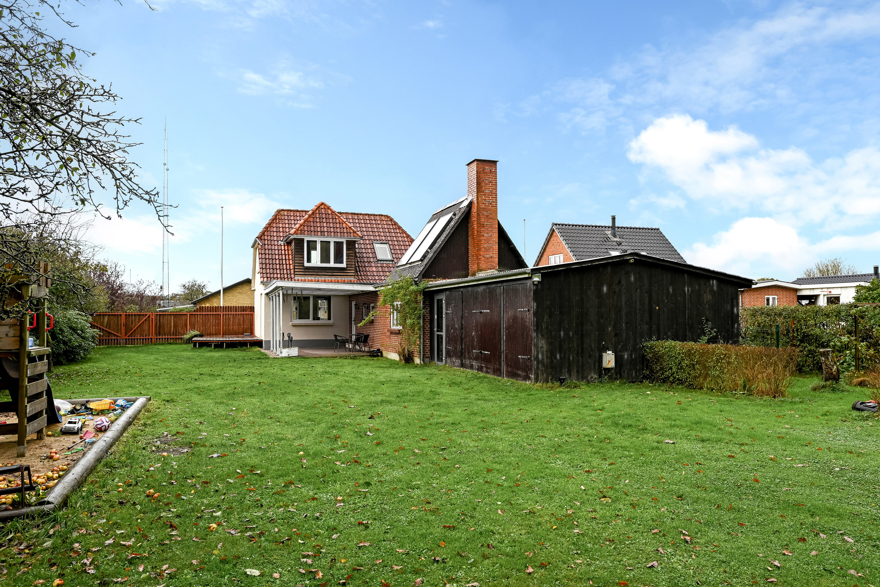 Fremhævet have billede i fuldskærmstilstand. Billede af Engvangen 33, Stend-Krogag, 7200 Grindsted