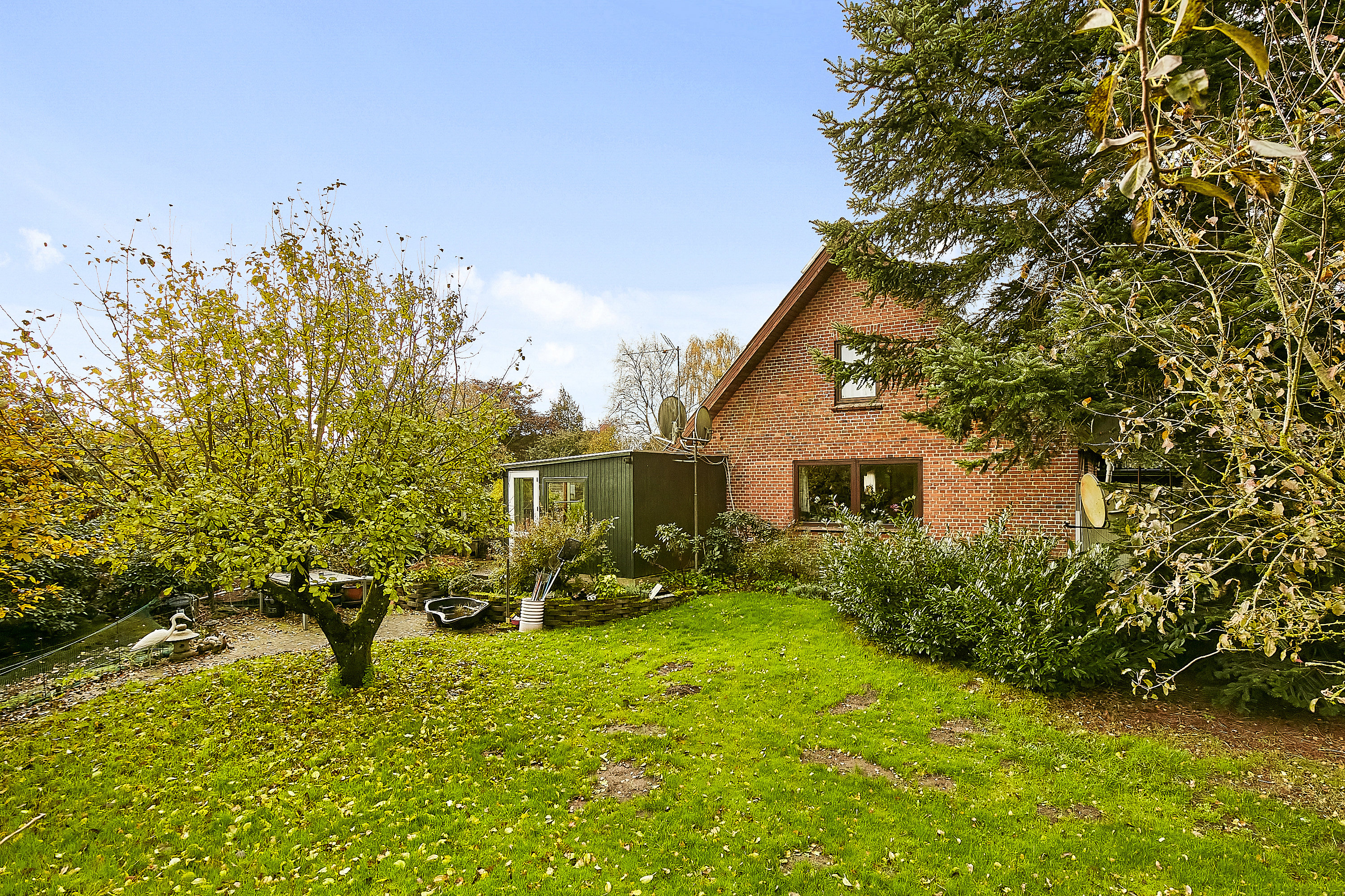 Miniaturebillede 1: . Billede af Fruens Vej 10, Skovby, 8763 Rask Mølle